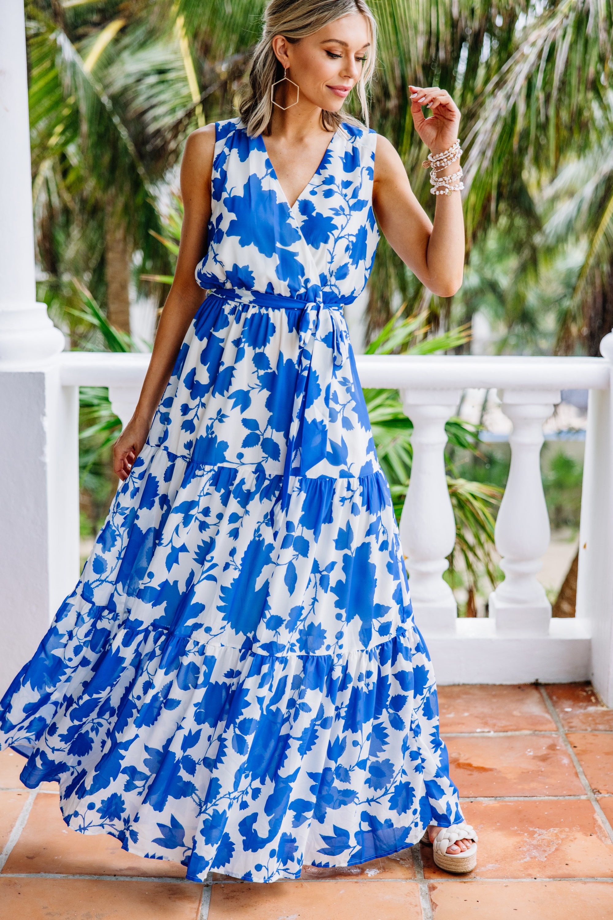 CHIRNAISHOP - Give Your All Royal Blue Floral Maxi Dress