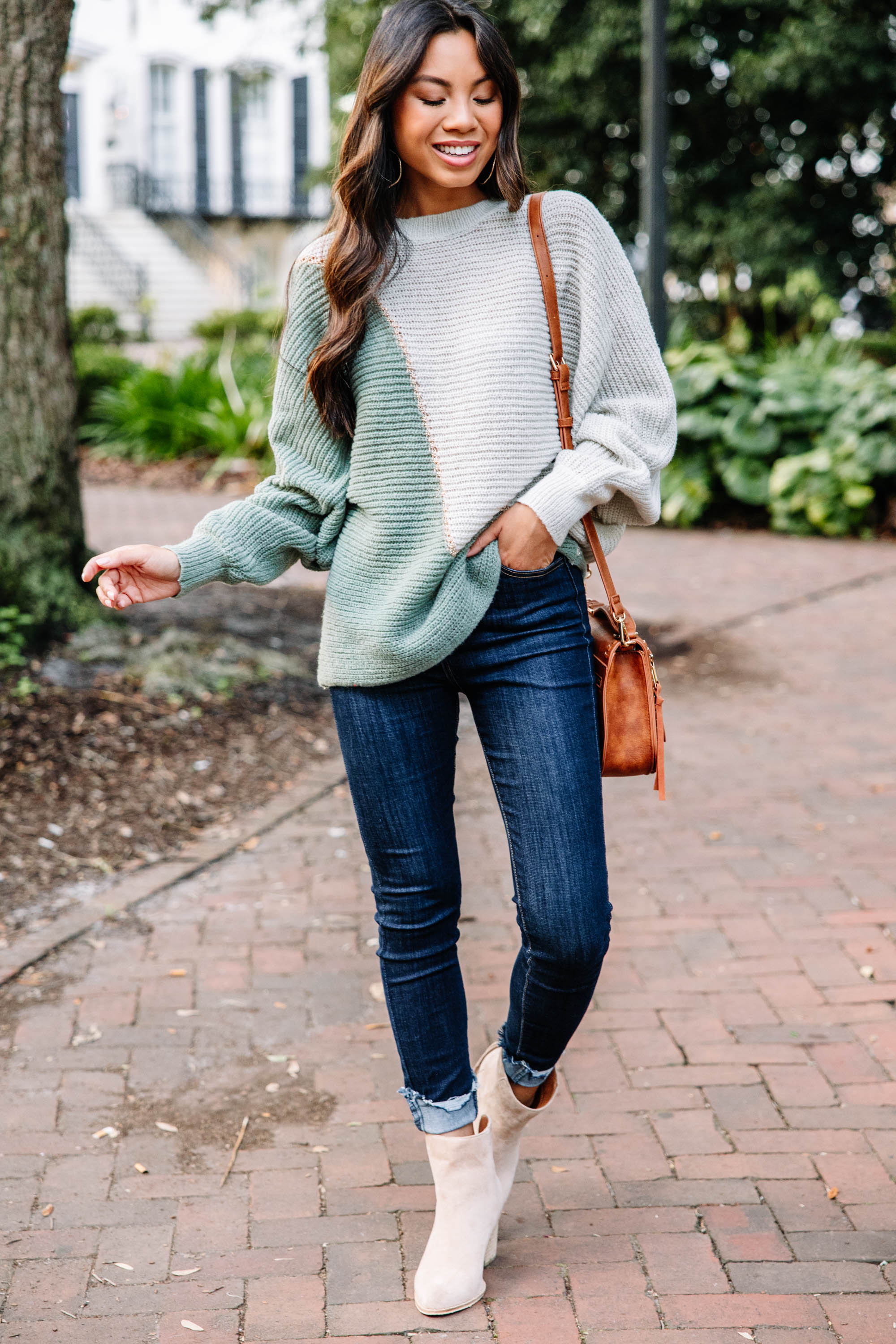 CHIRNAISHOP - Perfect Vision Sage Green Colorblock Sweater