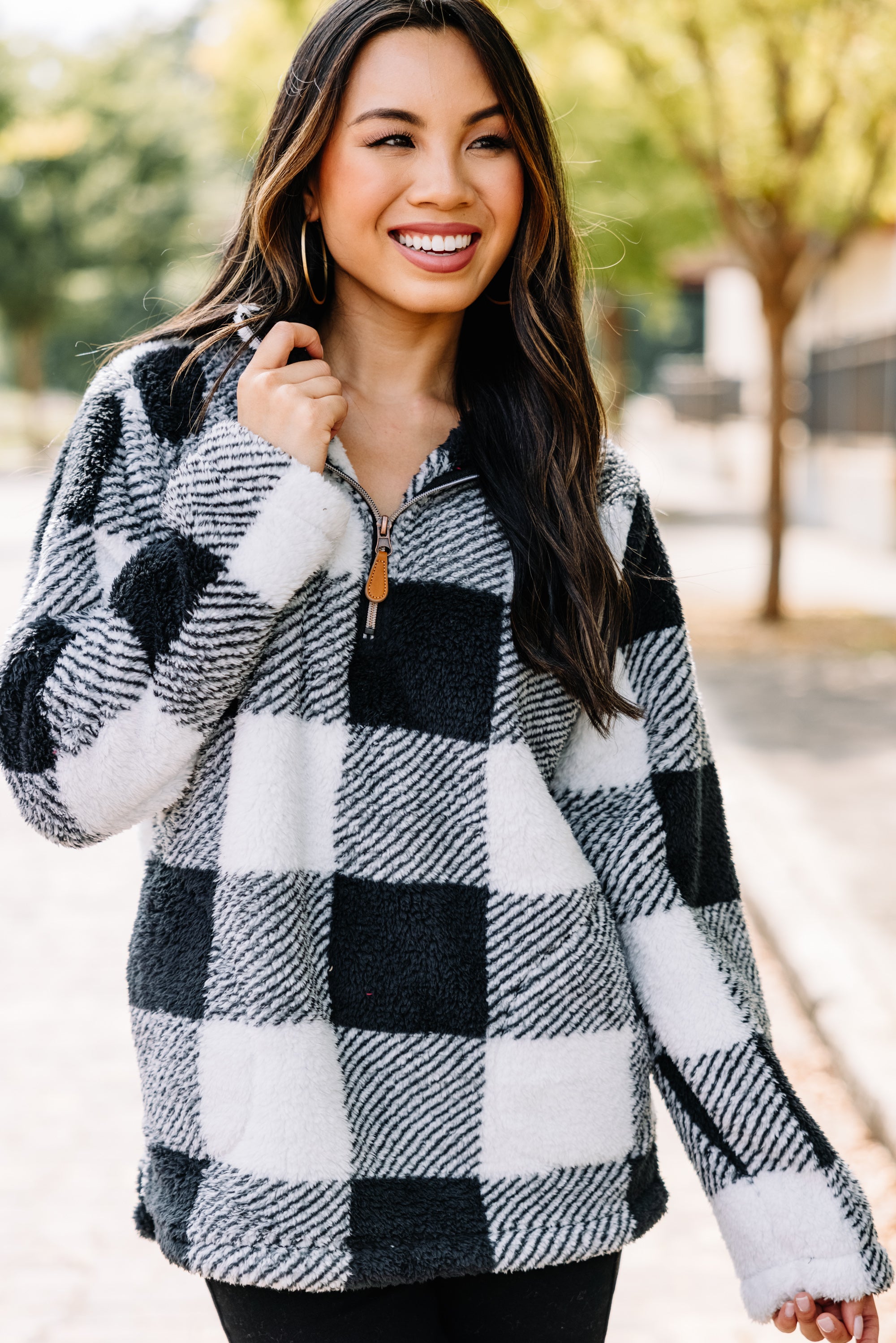 CHIRNAISHOP - On The Move Black Buffalo Plaid Pullover