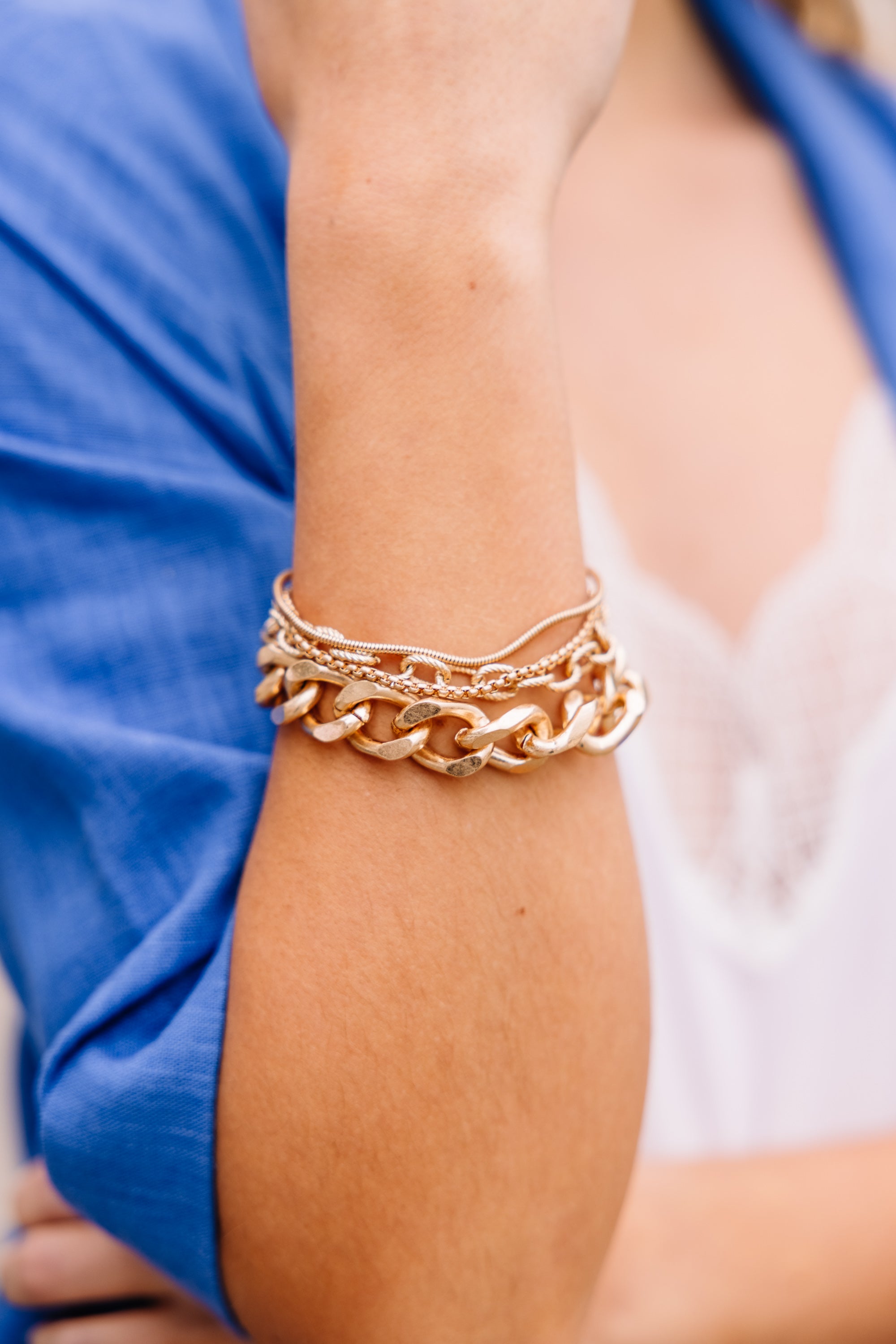 CHIRNAISHOP - Make A Change Worn Gold Chain Bracelet Set