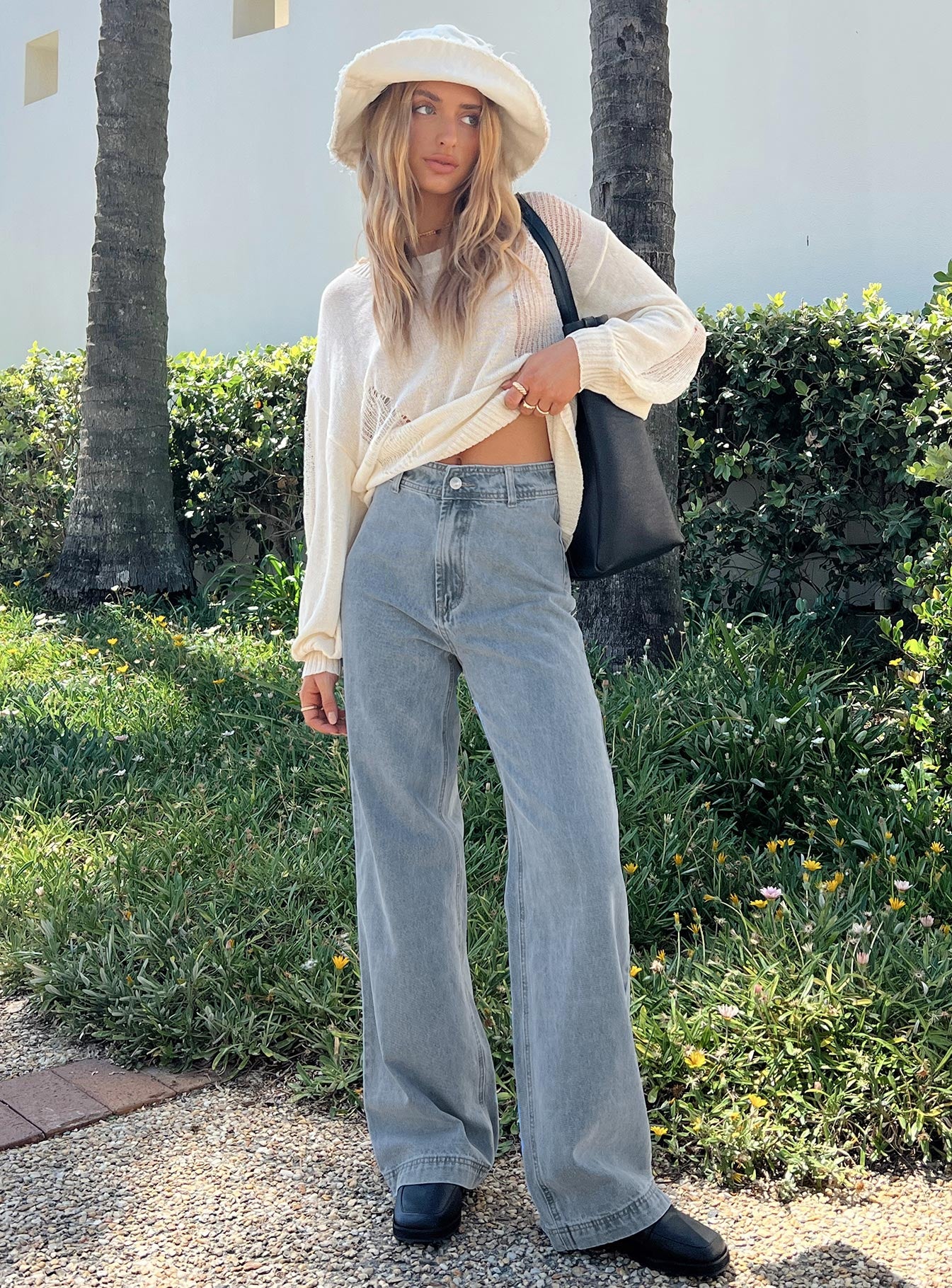 Tari Wide Leg Jeans Light Wash Denim