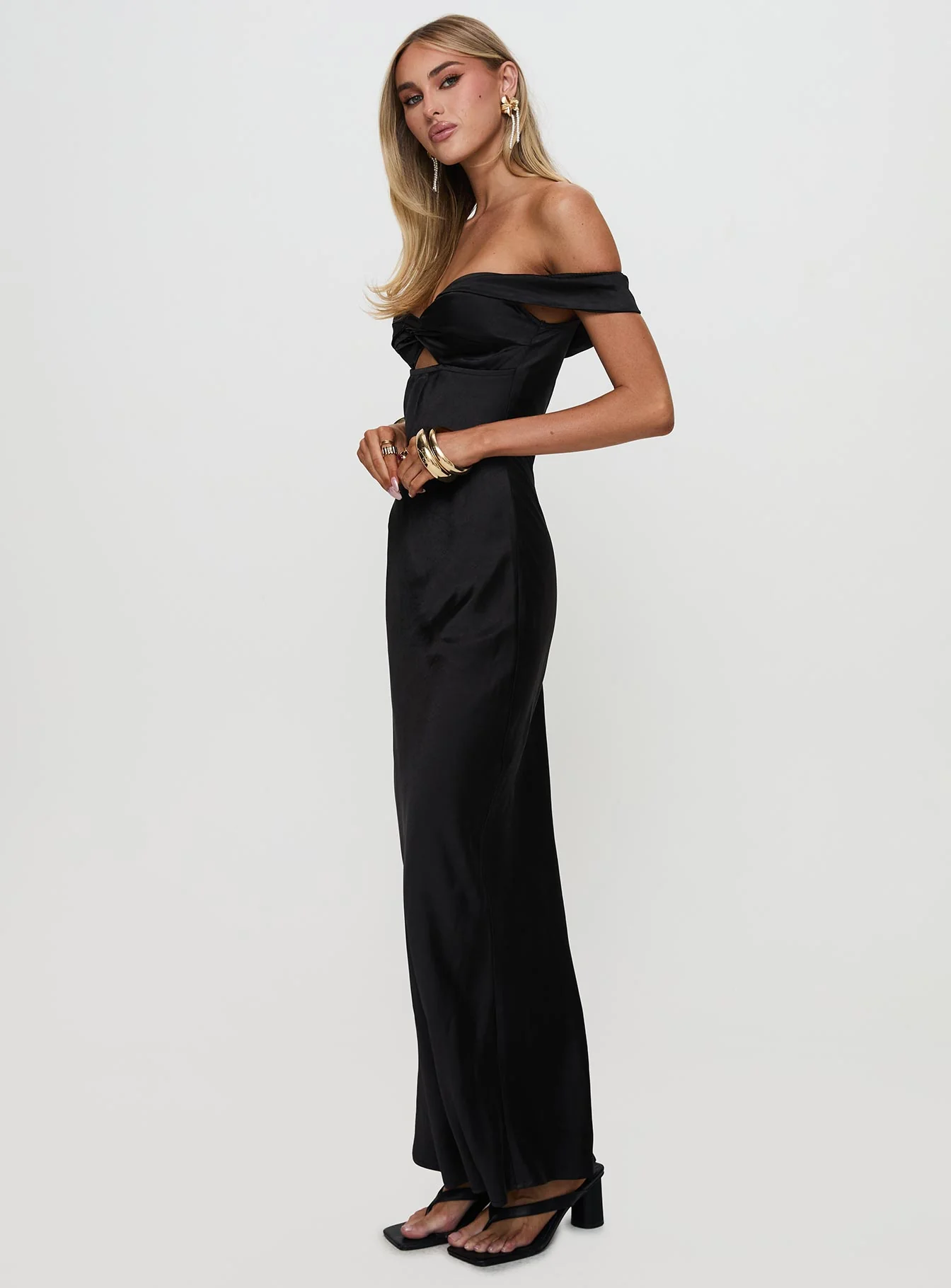 Rava Off The Shoulder Maxi Dress Black