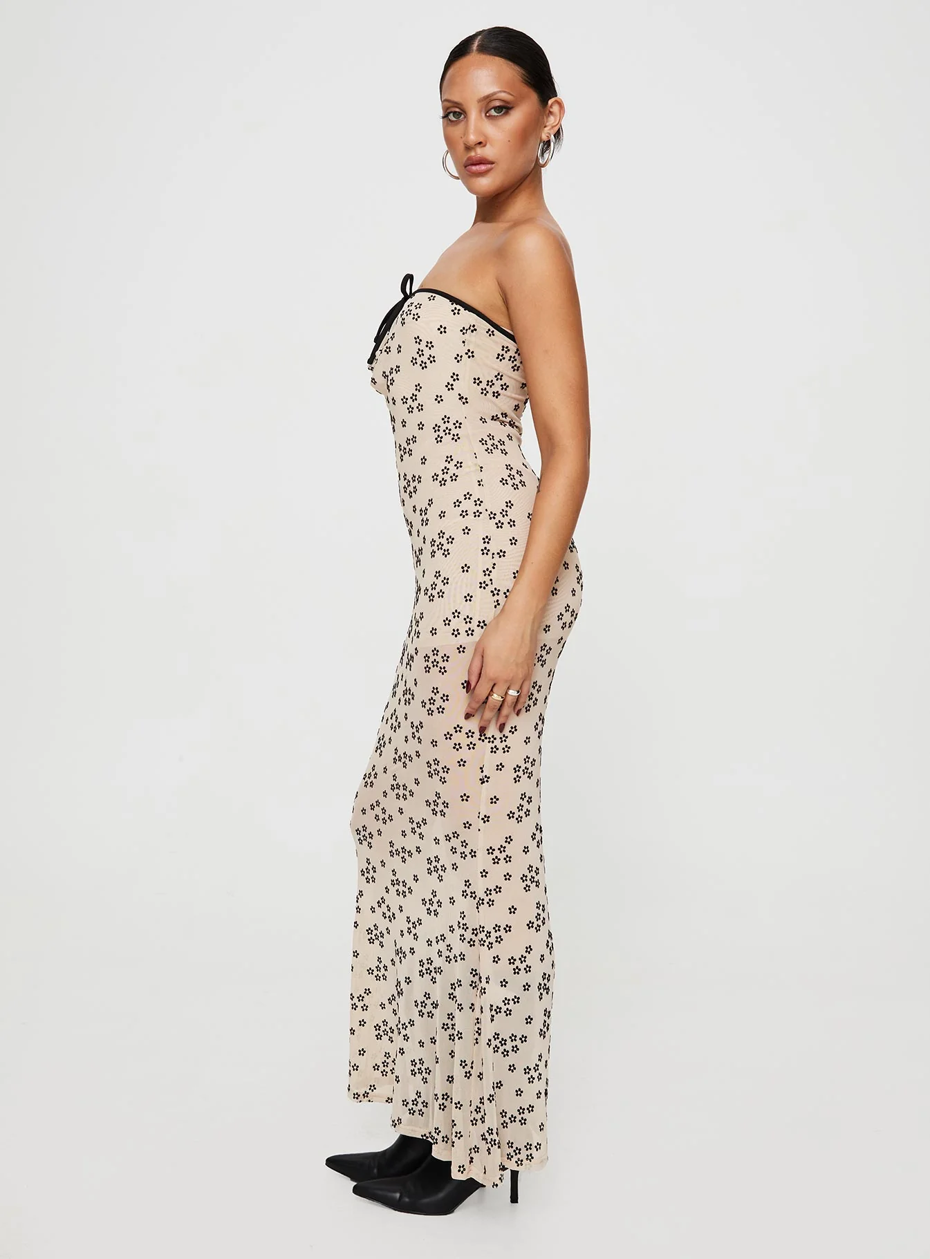 Illuminating Maxi Dress Beige Floral