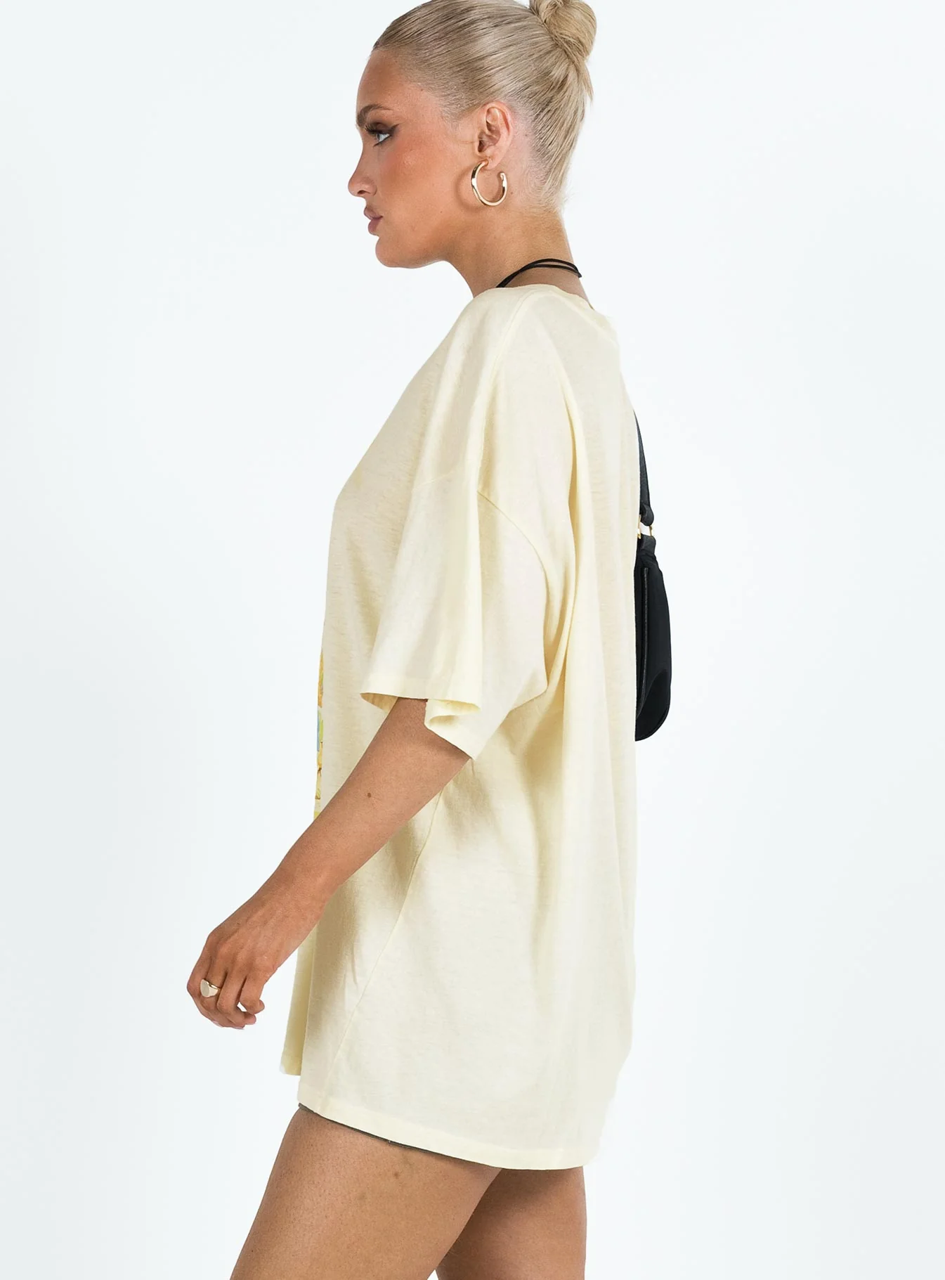 Berry Sweet Oversized Tee Cream