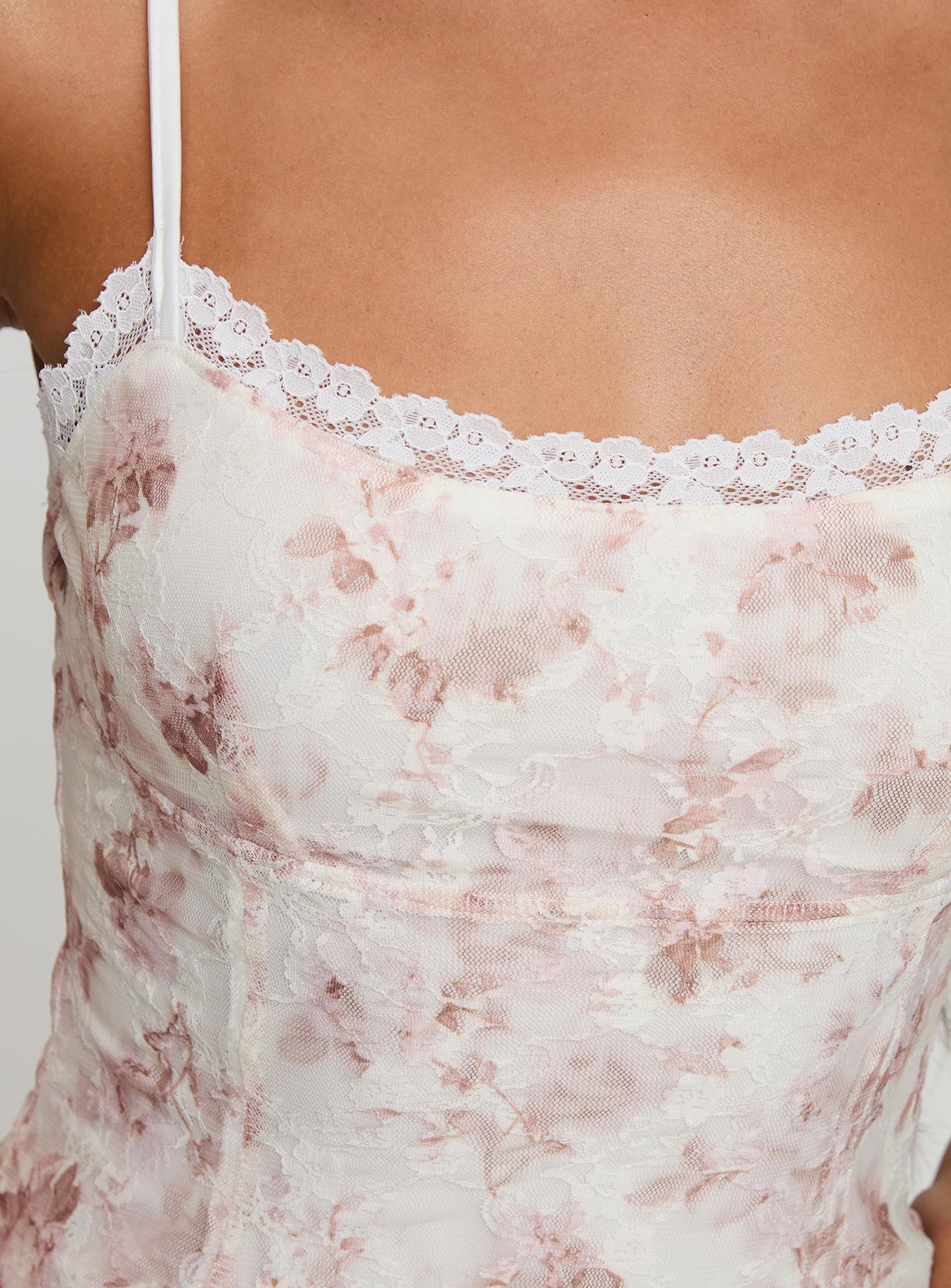 Zachariah Cami Top White Floral