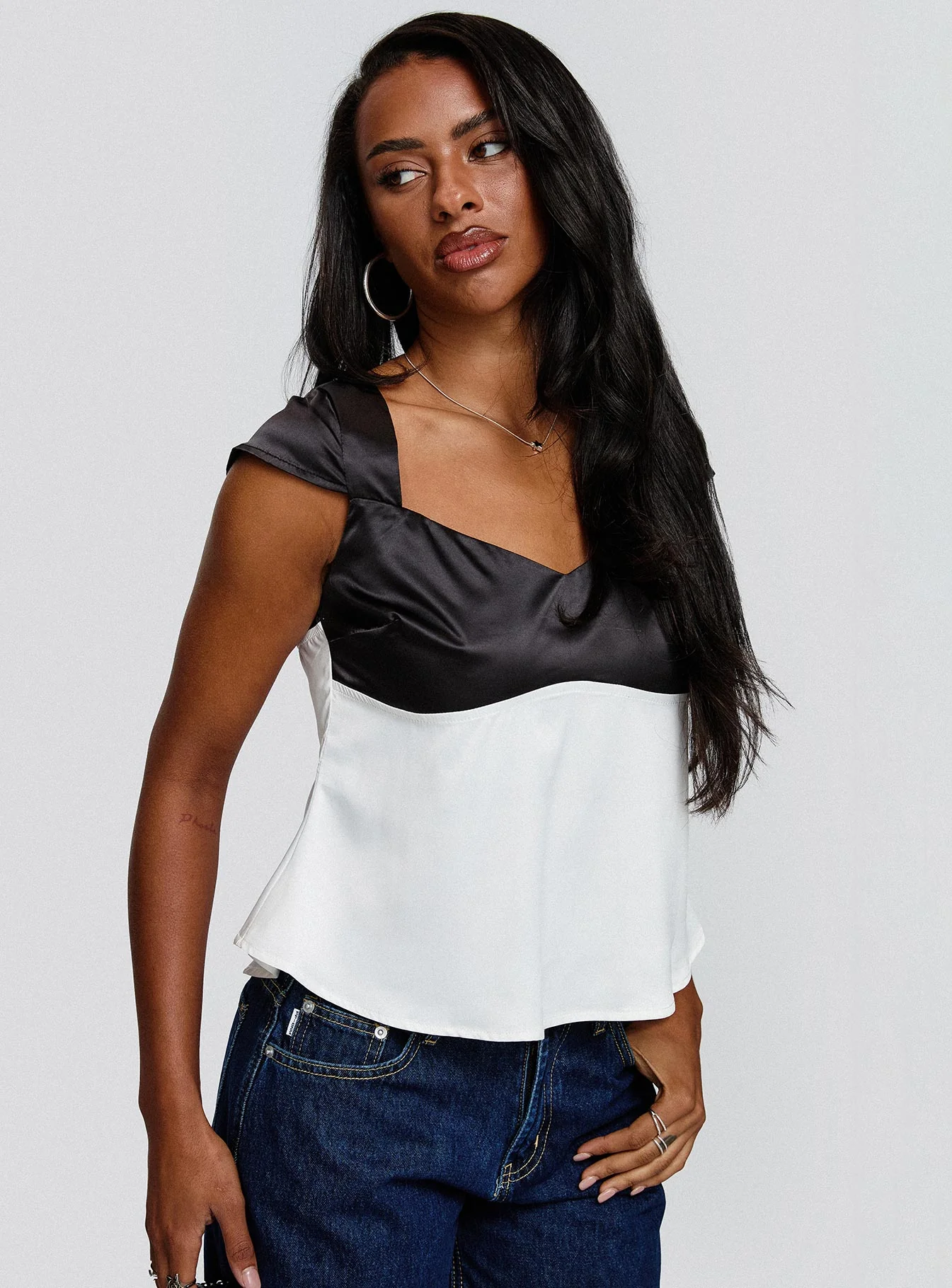 Think About It Cap Sleeve Top Black / White