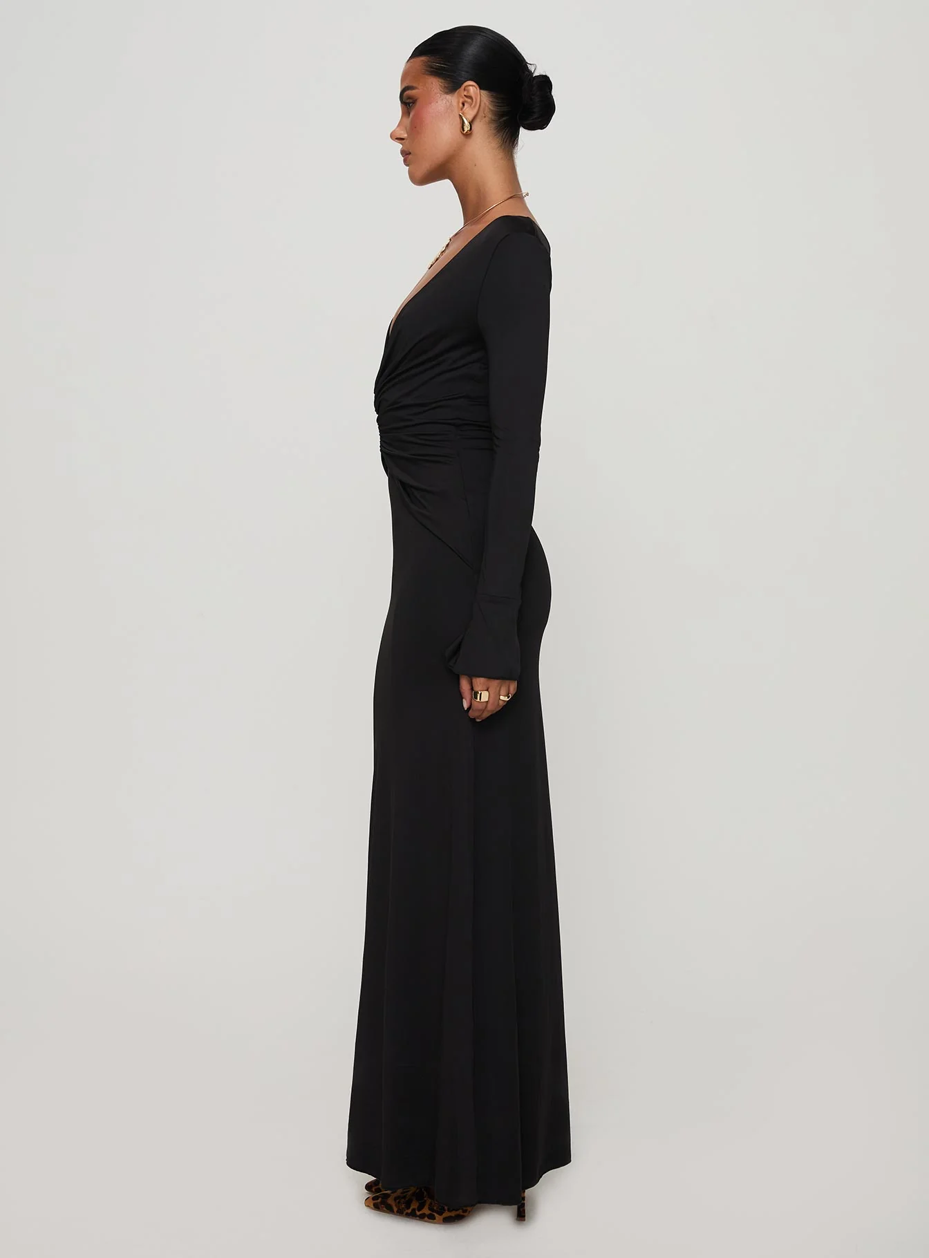 Lezure Plunge Long Sleeve Maxi Dress Black