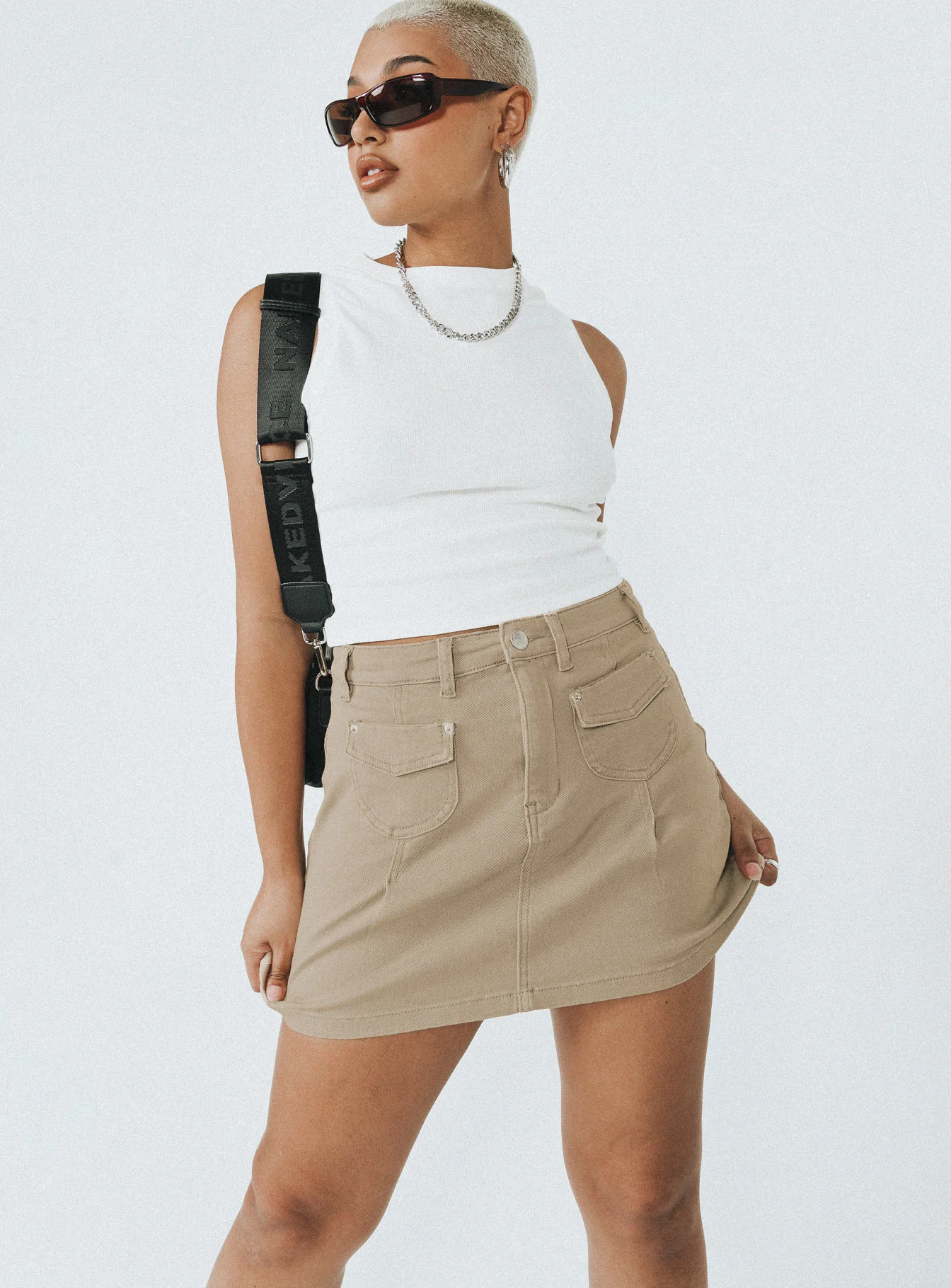 On my Way Mini Skirt Beige