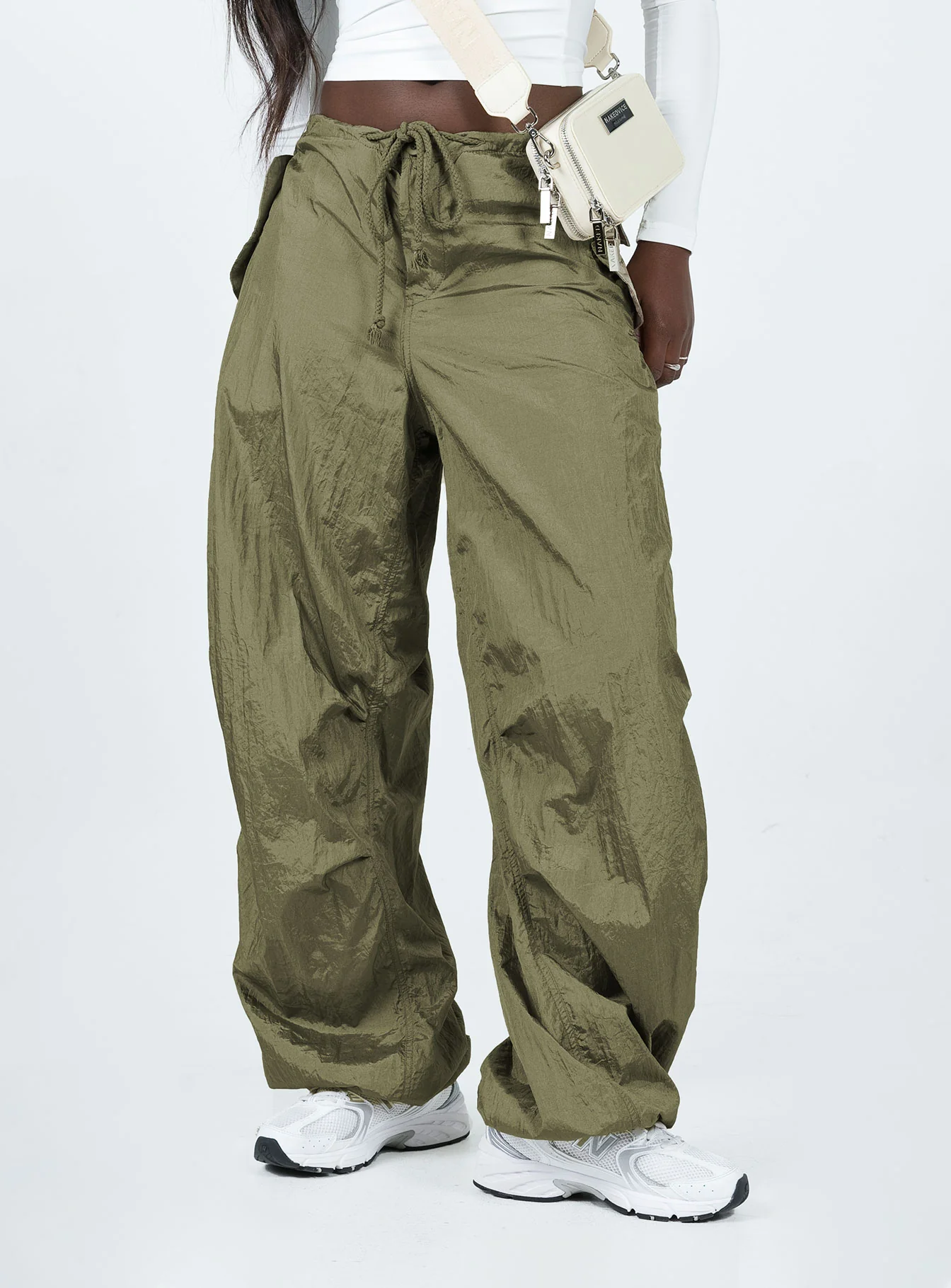 Motel Juwan Trouser Parachute Green