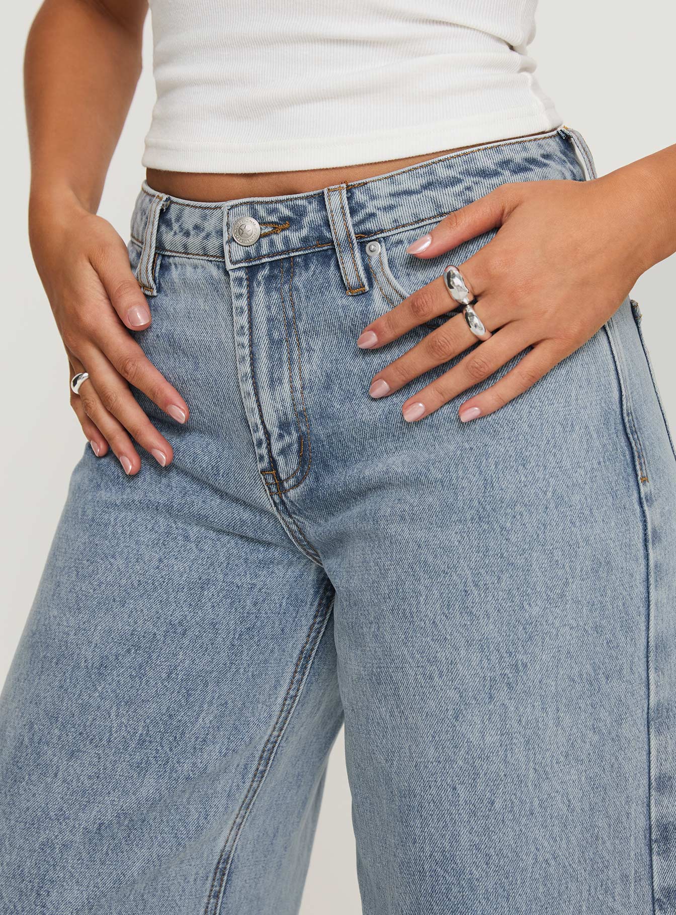 Toby Low Ultra Baggy Jean Light Wash