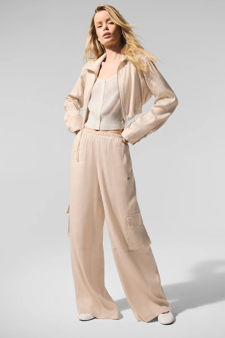 Linen Cropped Getaway Jacket - Macadamia