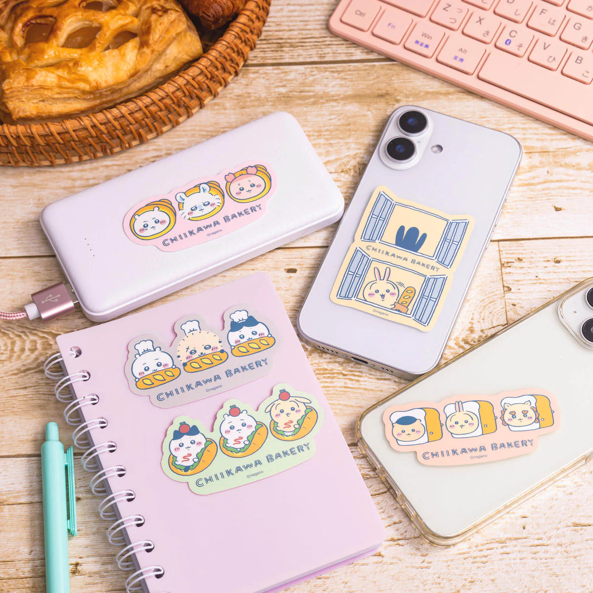 Chiikawa Bakery Smartphone-sized Matte Sticker (Sandwich Trio)