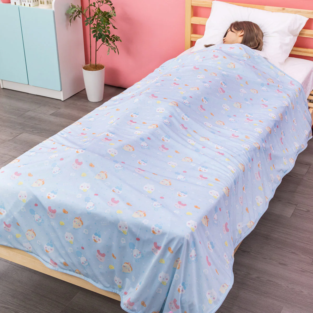 Chiikawa Cool Single Blanket (Fruit Punch)