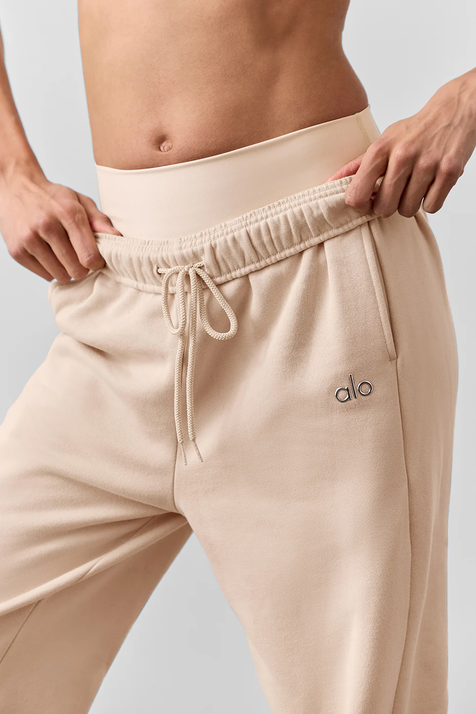 Accolade Sweatpant - Macadamia