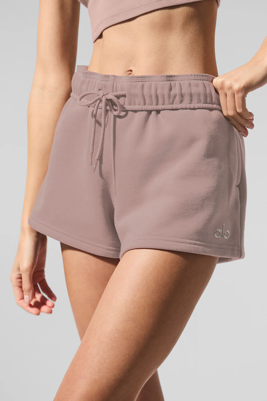 Accolade Short - Taupe