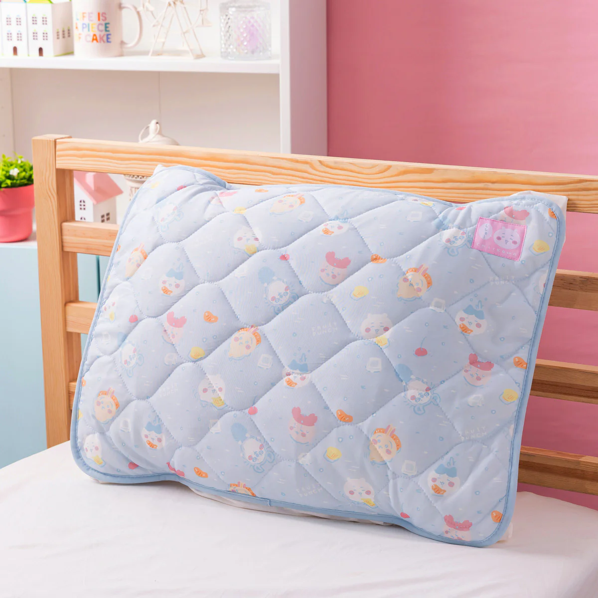 Chiikawa Cool Pillow Cover (Fruit Punch)