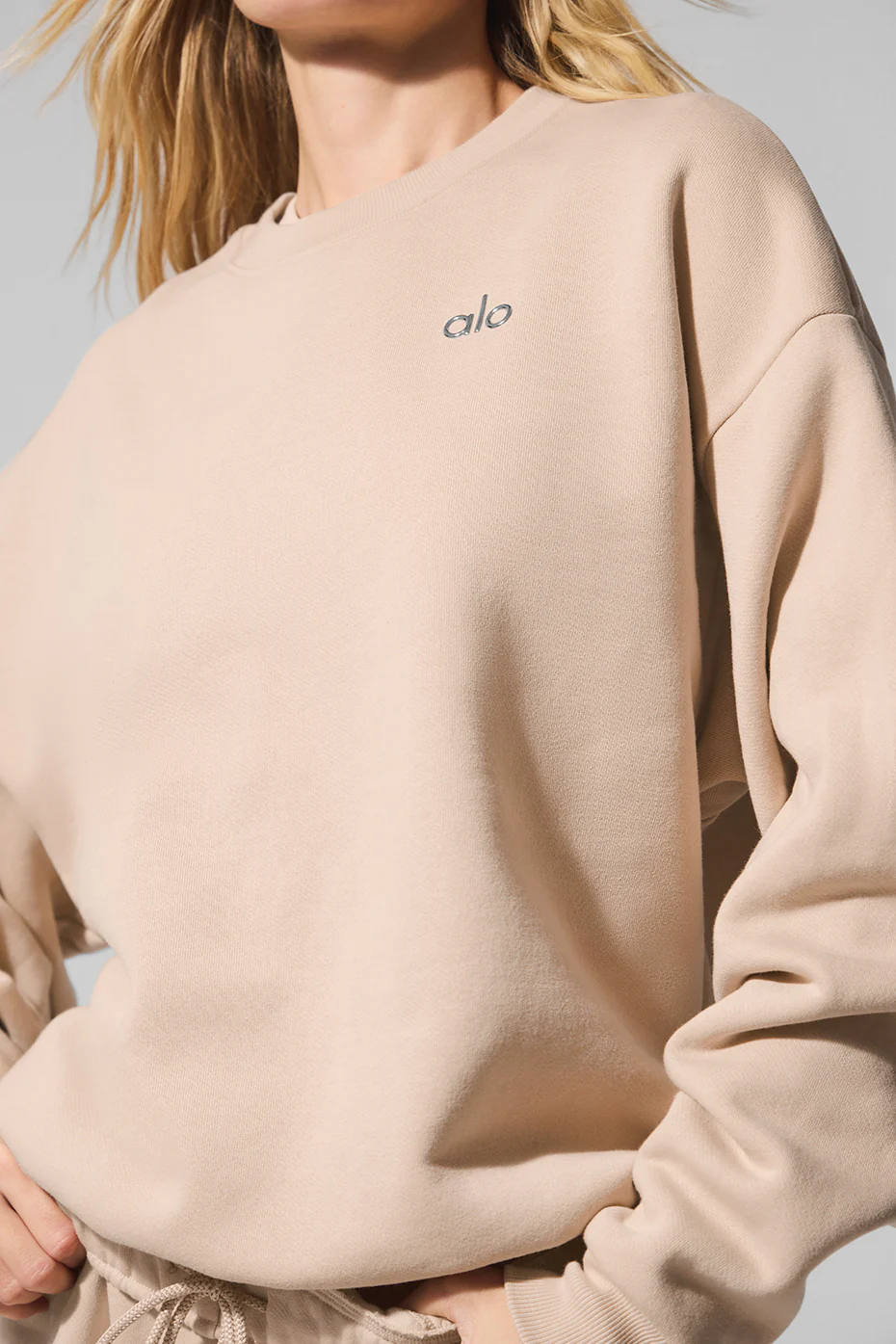 Accolade Crew Neck Pullover - Macadamia