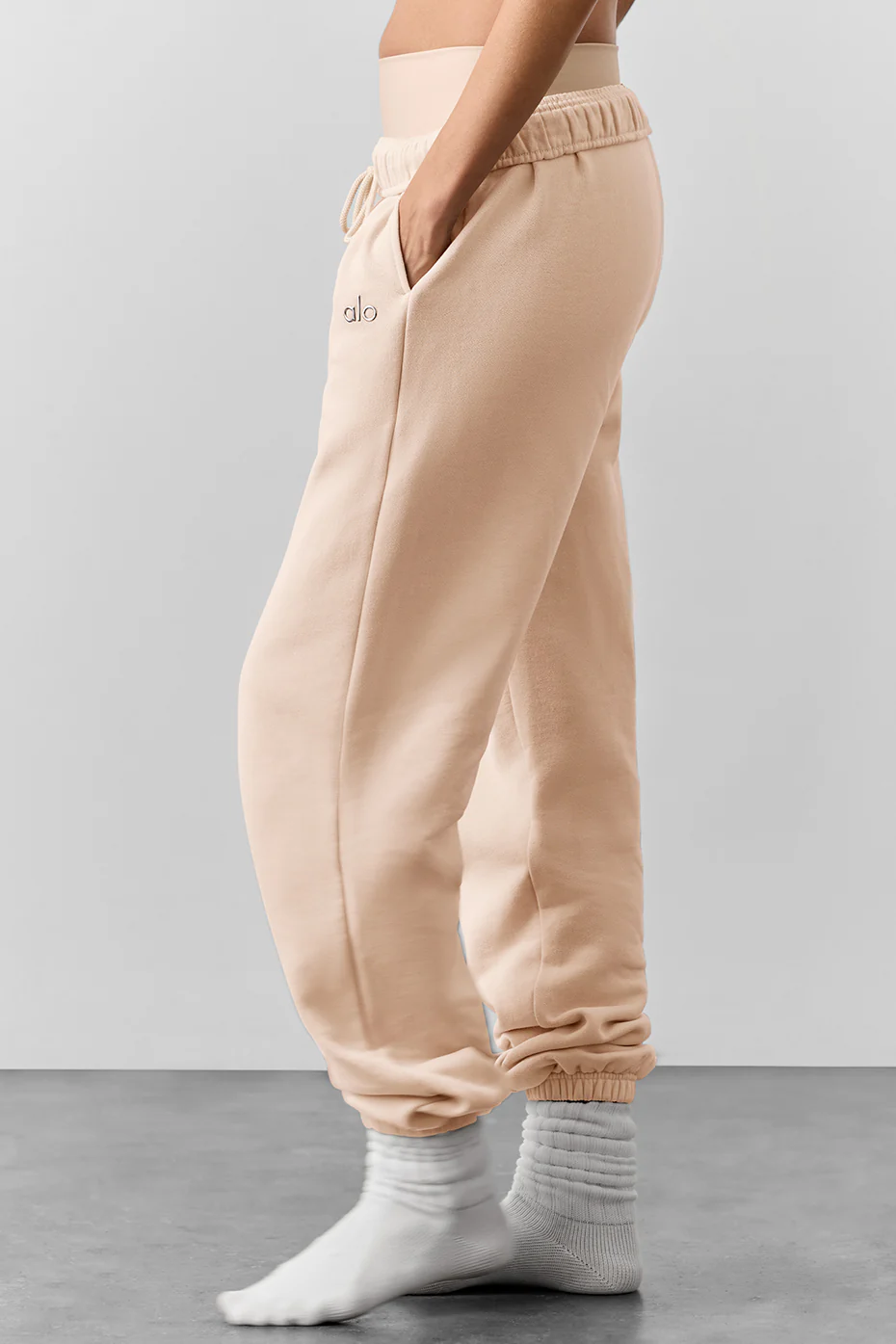 Accolade Sweatpant - Macadamia