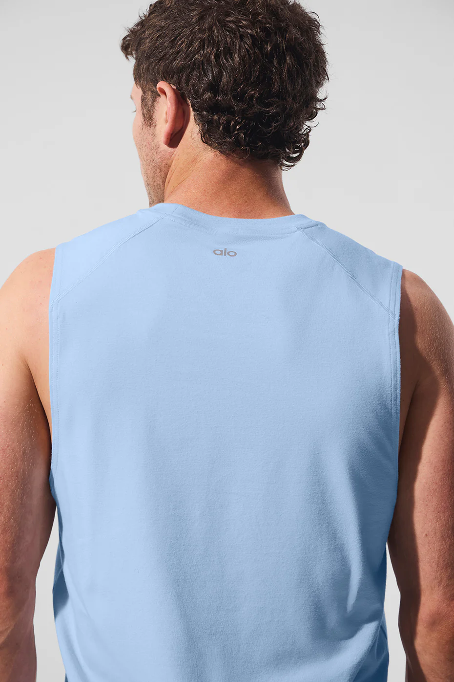 Alo Vapor Muscle Tank - Seashell Blue