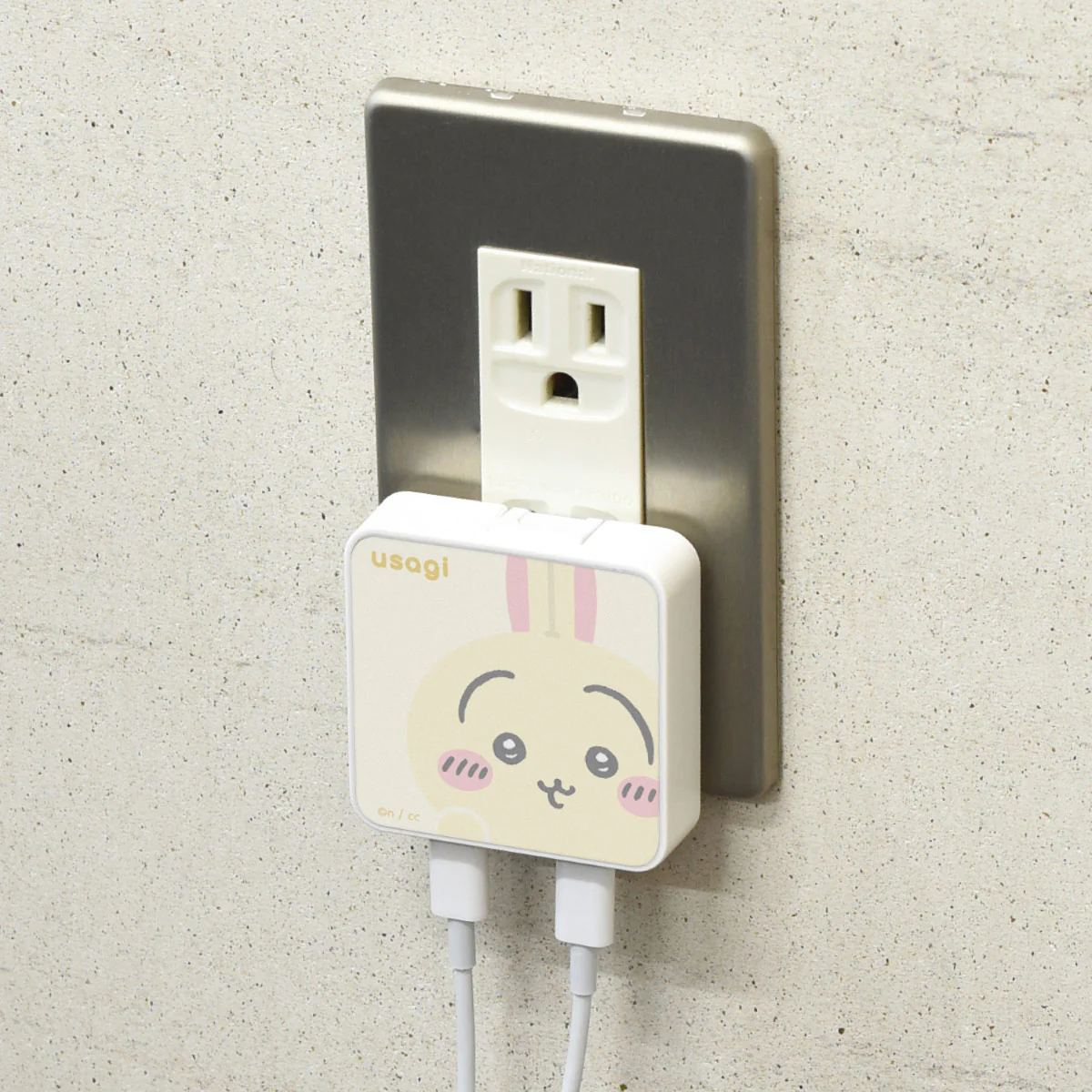 Chiikawa USB Type-C AC Adapter (Usagi)