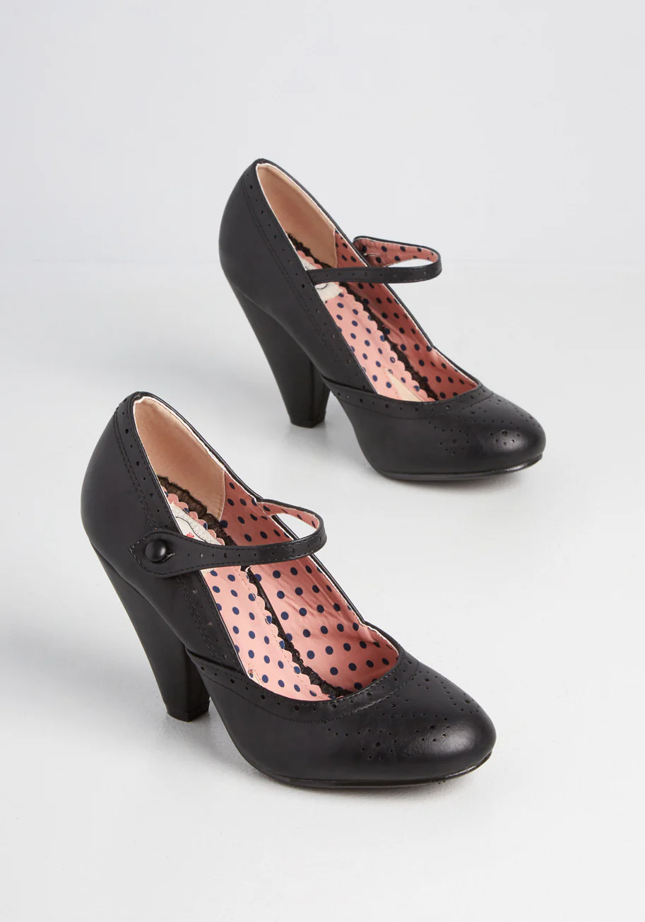 Femme Noir Black Heel