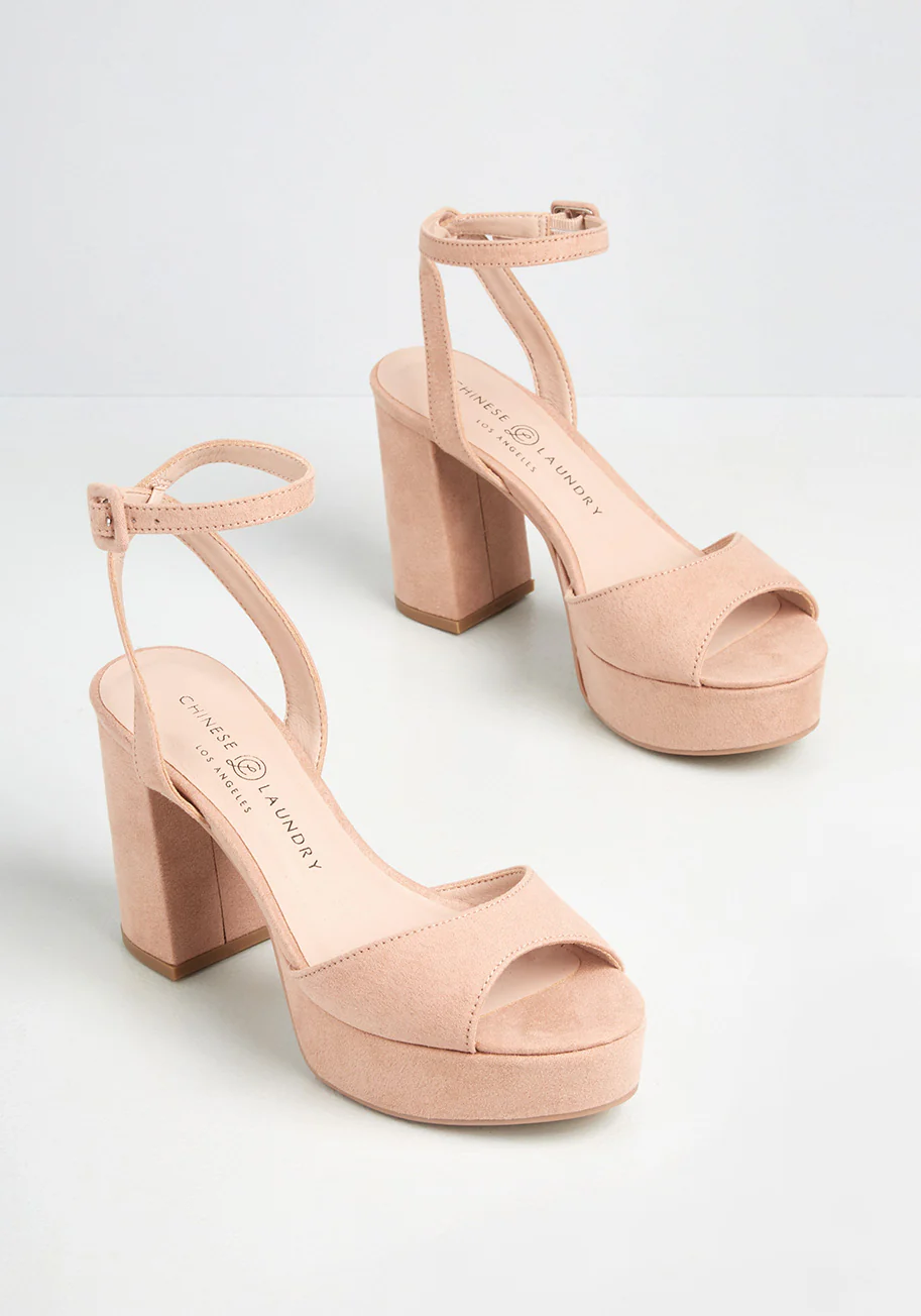 Nod to the Nineties Platform Sandal