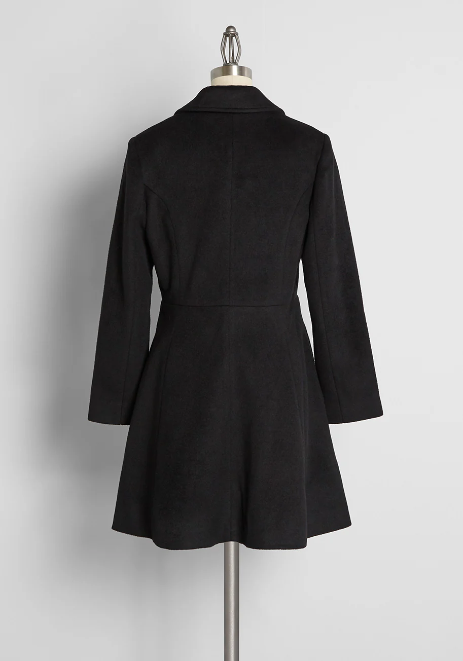 Femme 'Fatale' Hour Coat