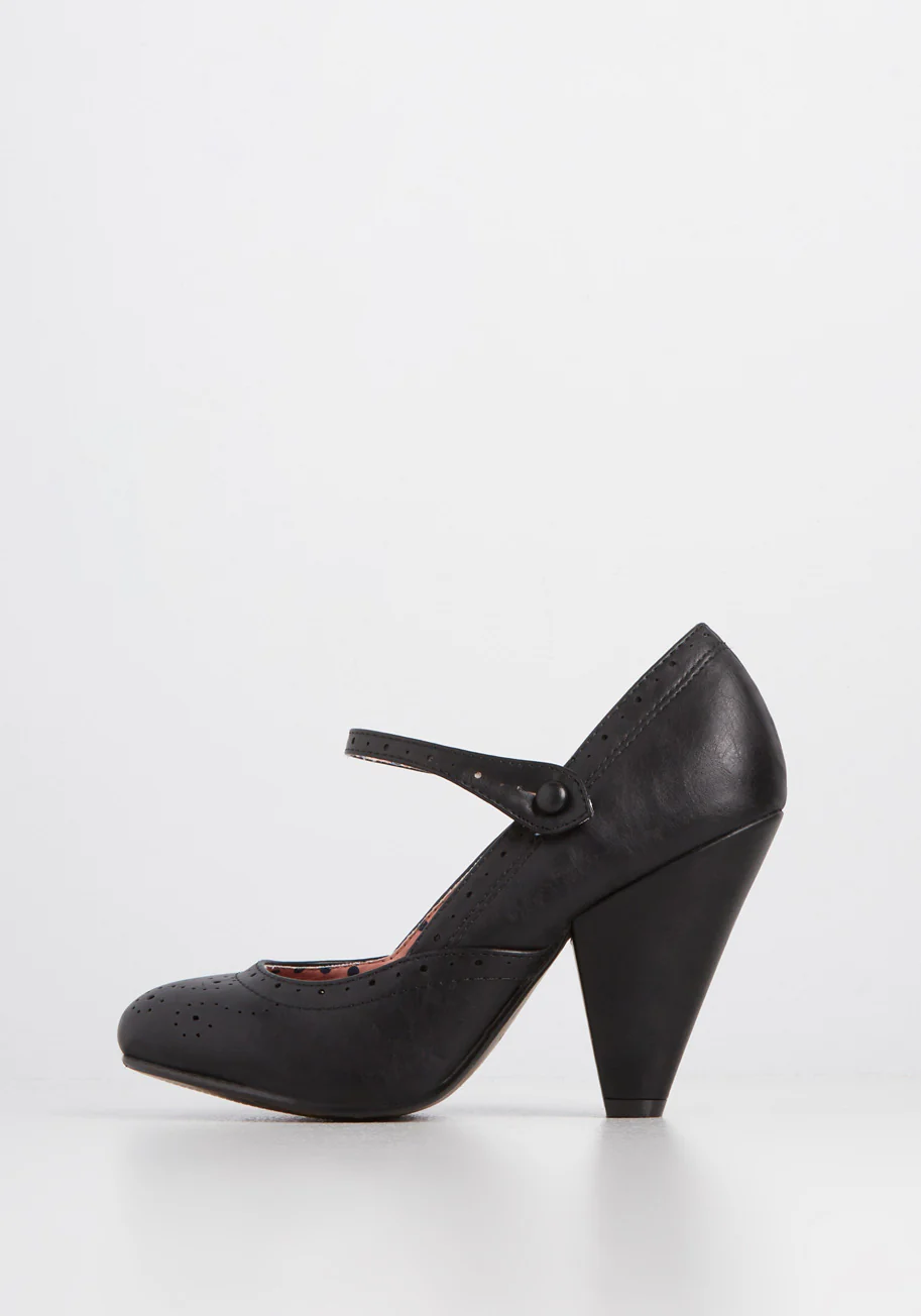 Femme Noir Black Heel