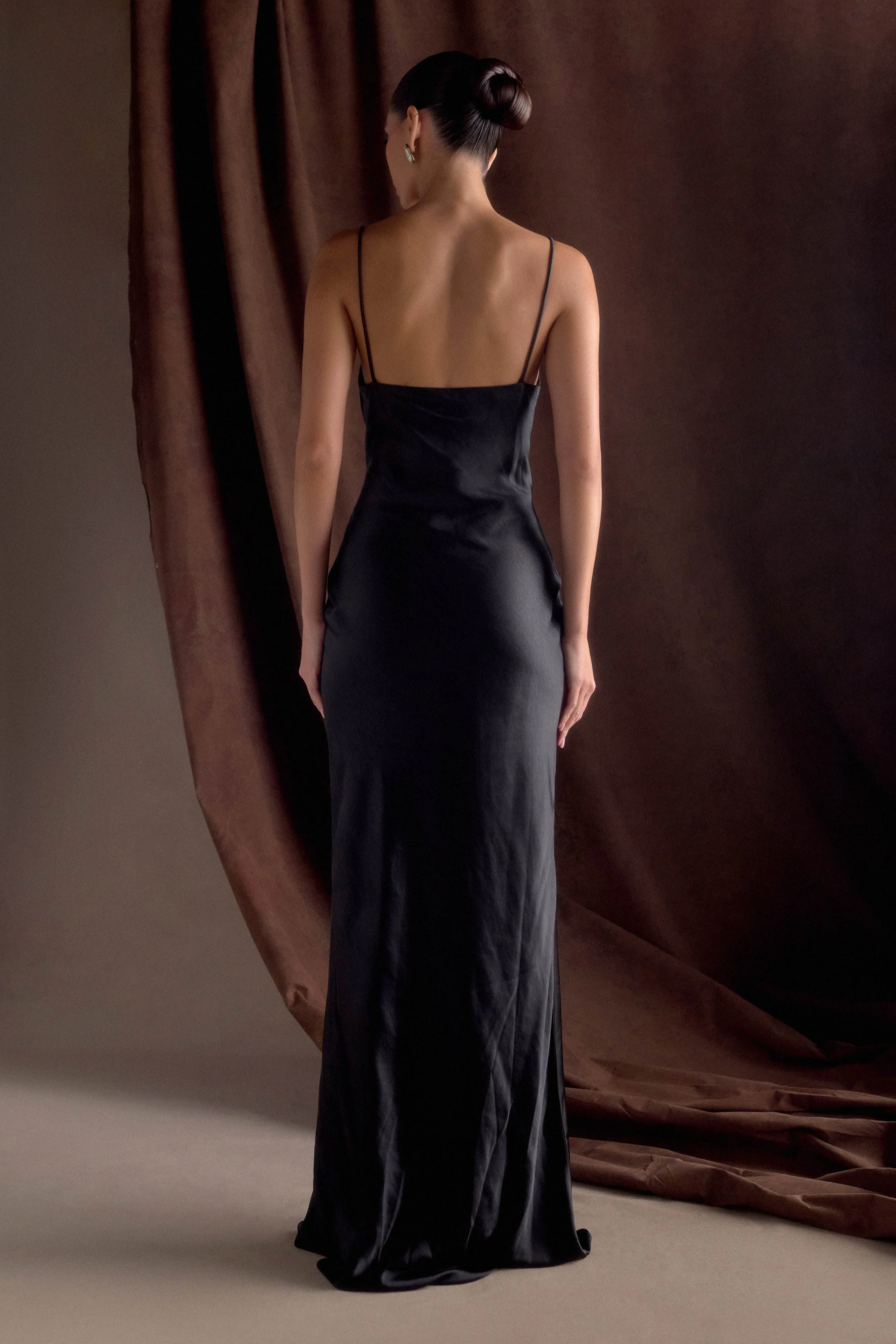 Lilly Sweetheart Satin Maxi Dress - Black
