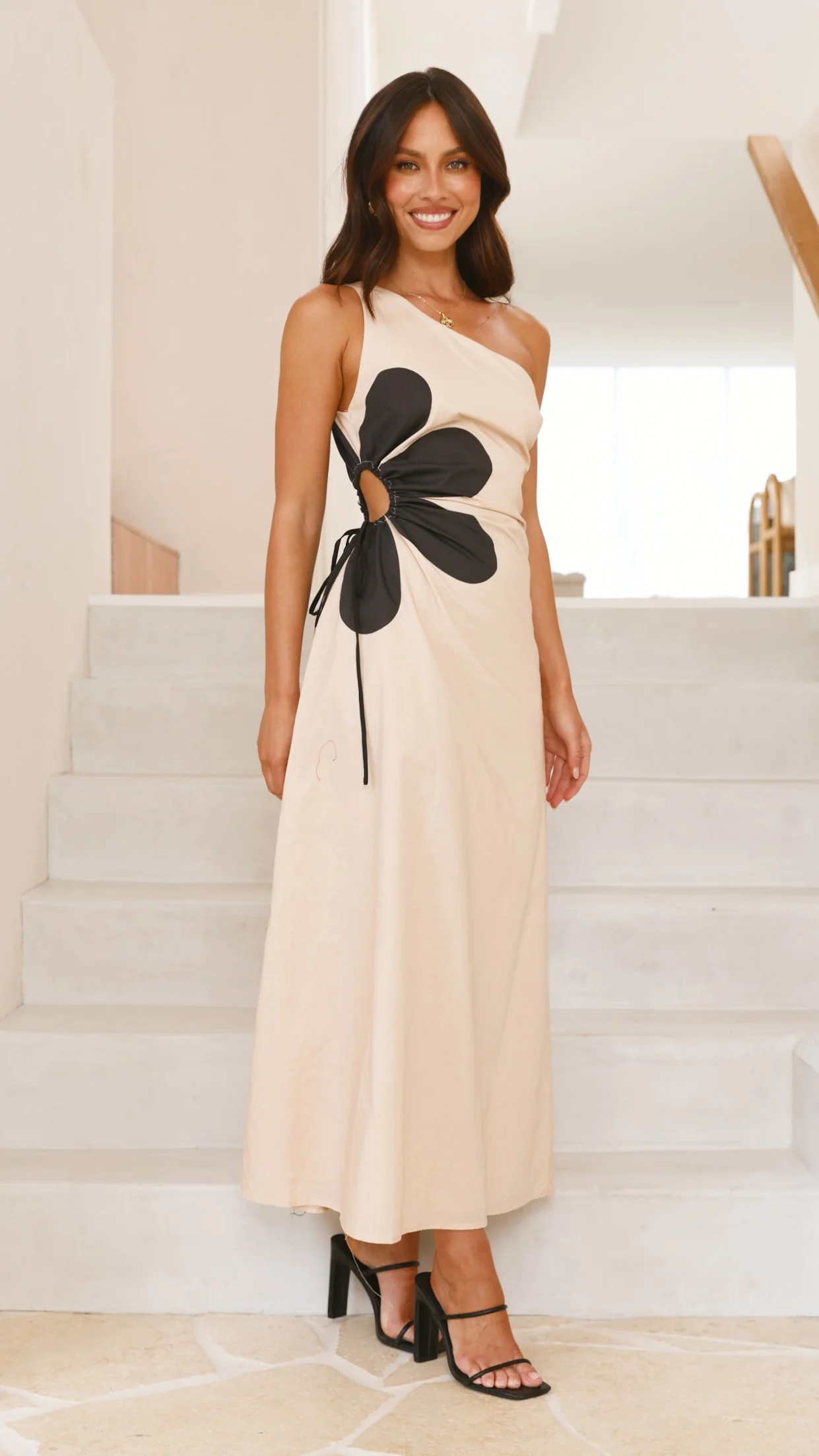 Nancia Maxi Dress - Beige / Black