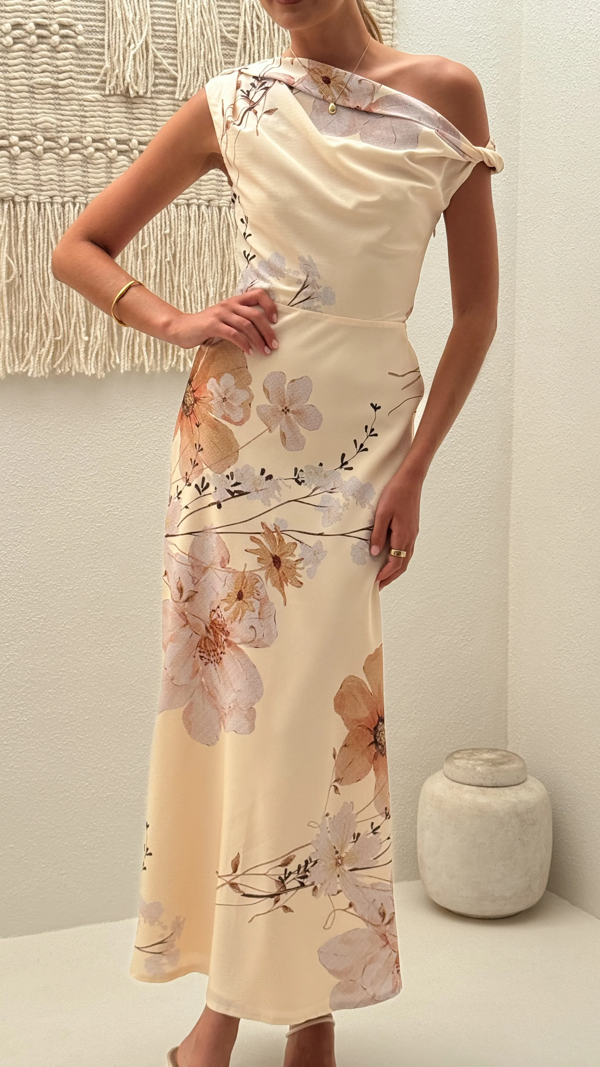 Wanita Off The Shoulder - Butter Floral