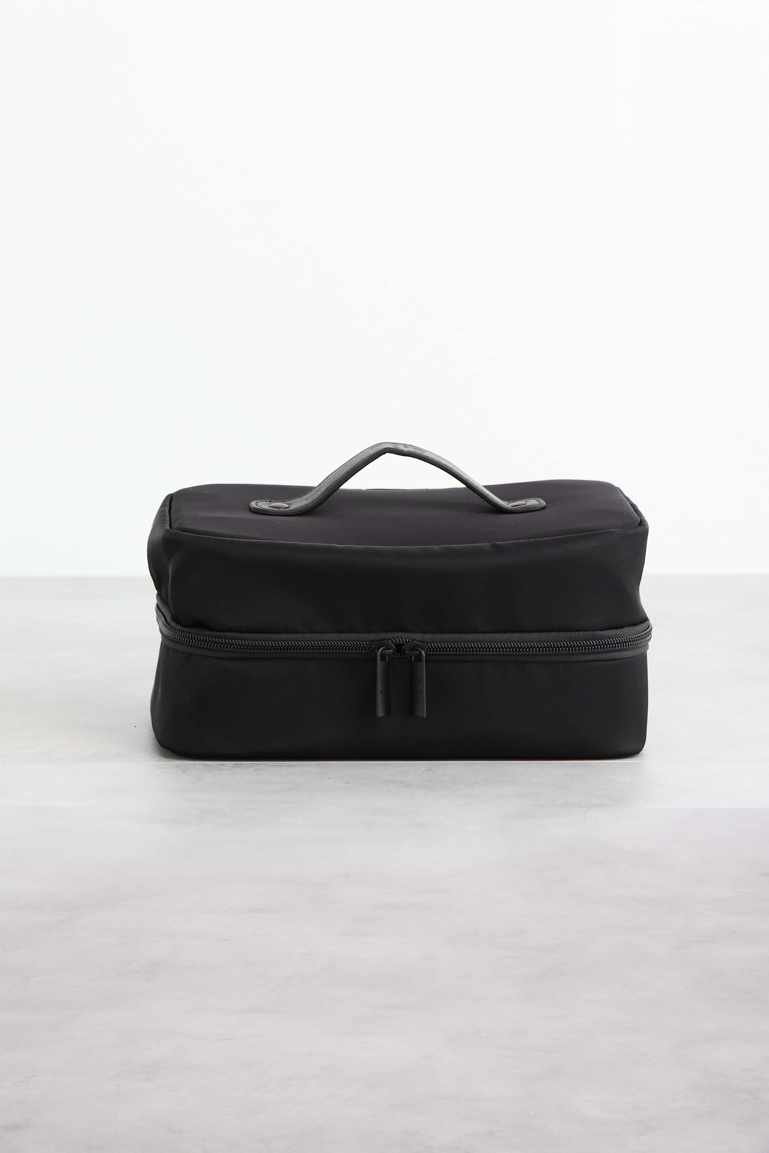 The Hanging Cosmetic Case in Black