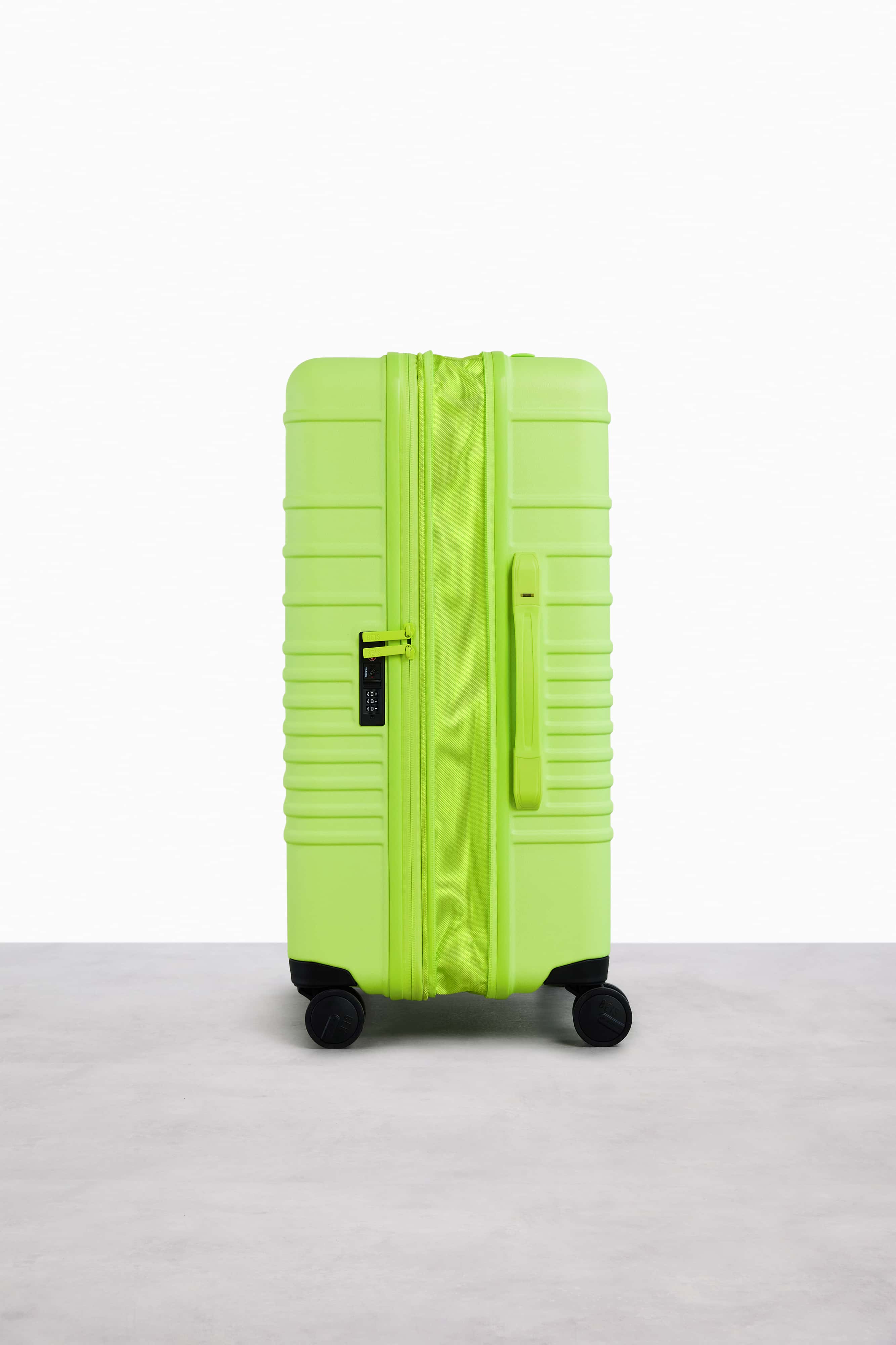 The Medium Check-In Roller in Citron