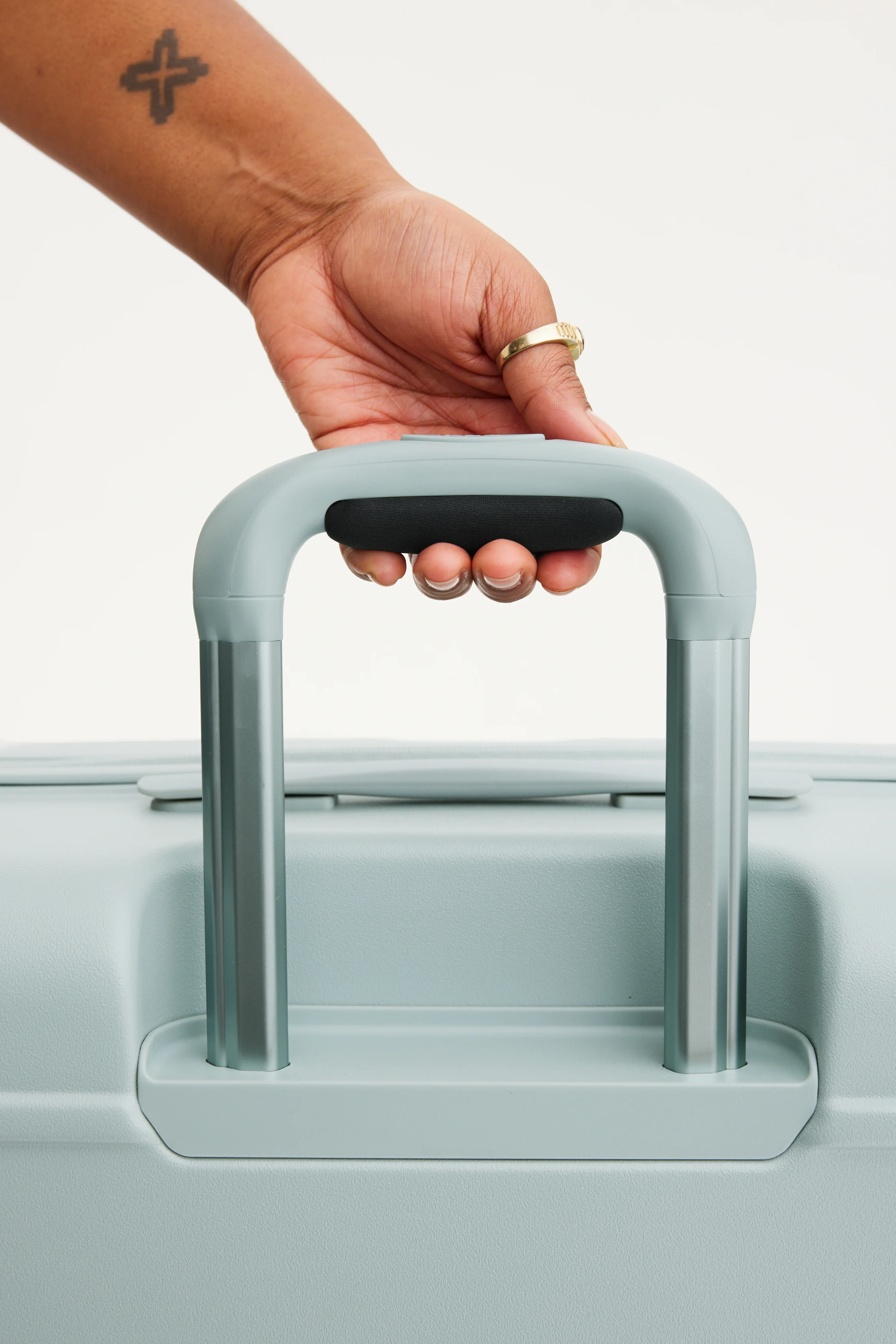 The Large Check-In Roller in Slate