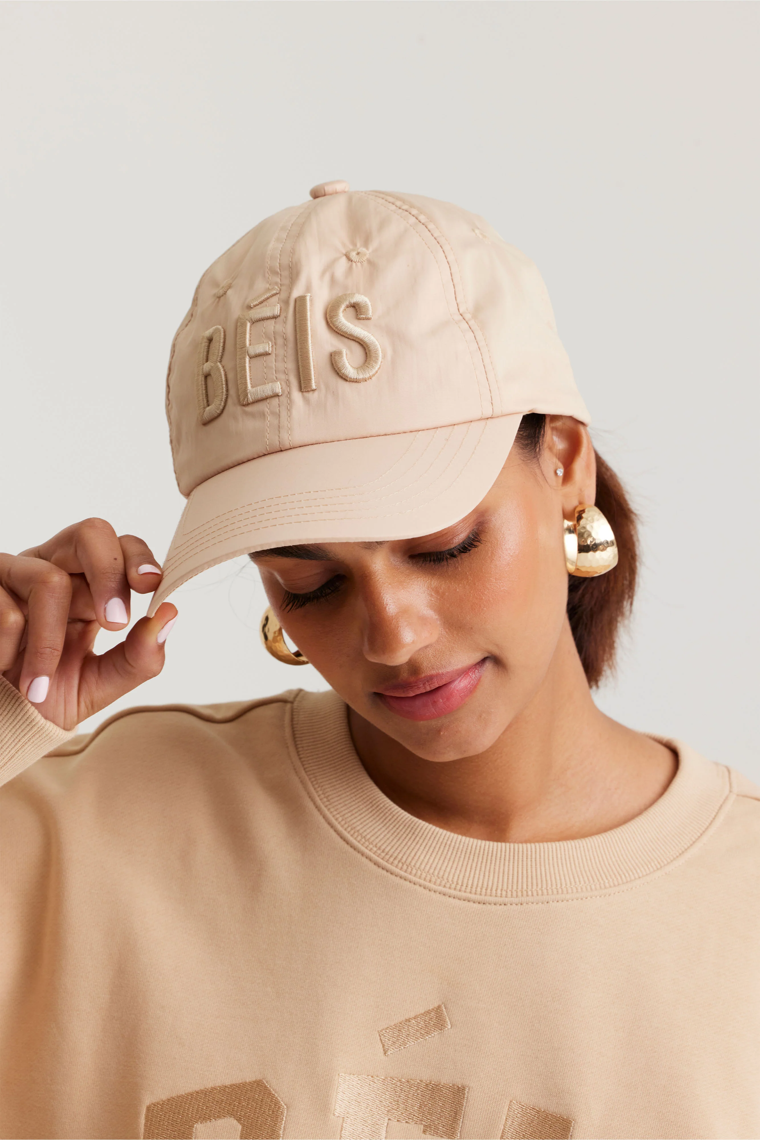 The BÉISball Cap in Beige