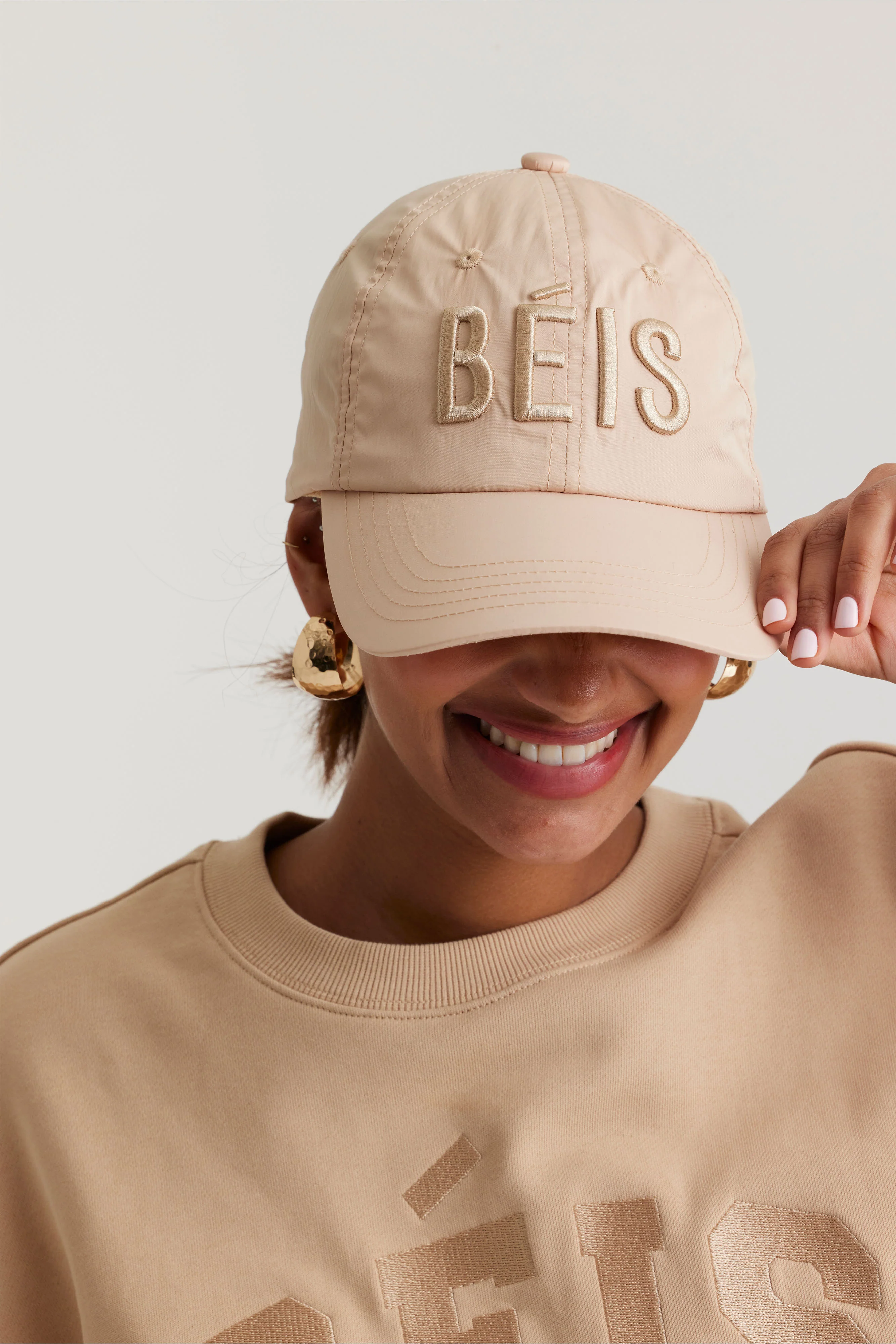 The BÉISball Cap in Beige