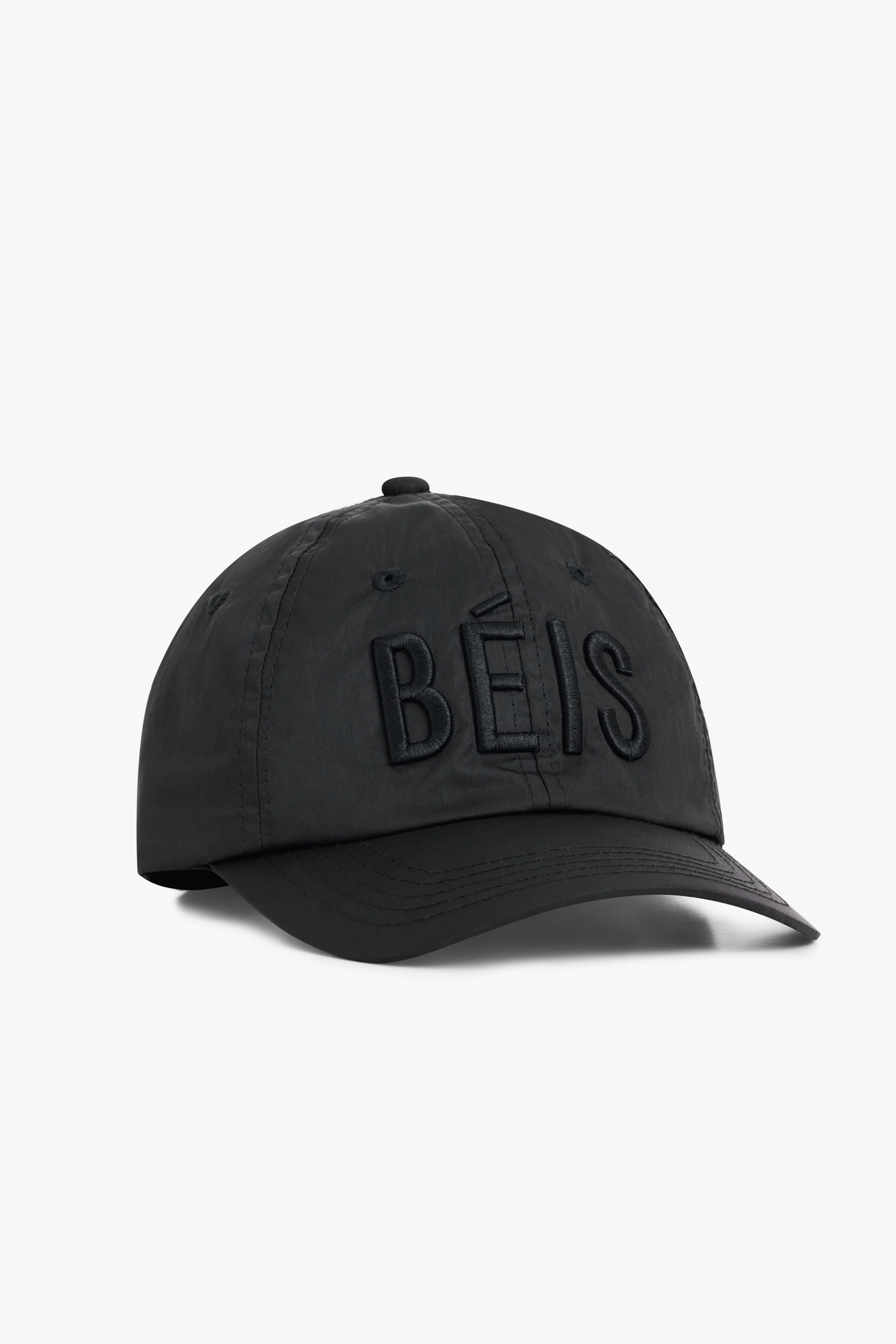 The BÉISball Cap in Black