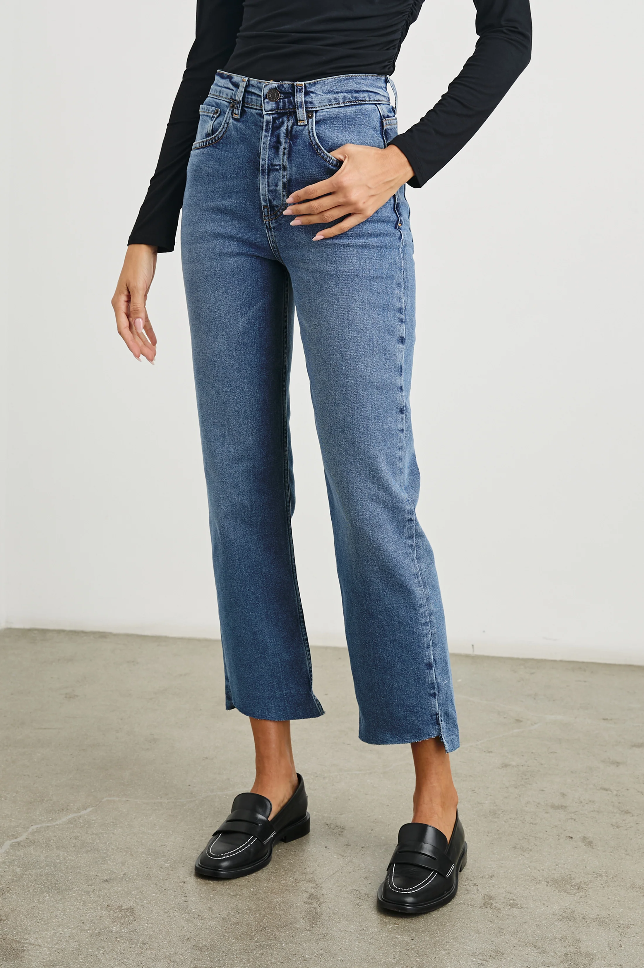 Topanga Crop Straight - Pure Indigo