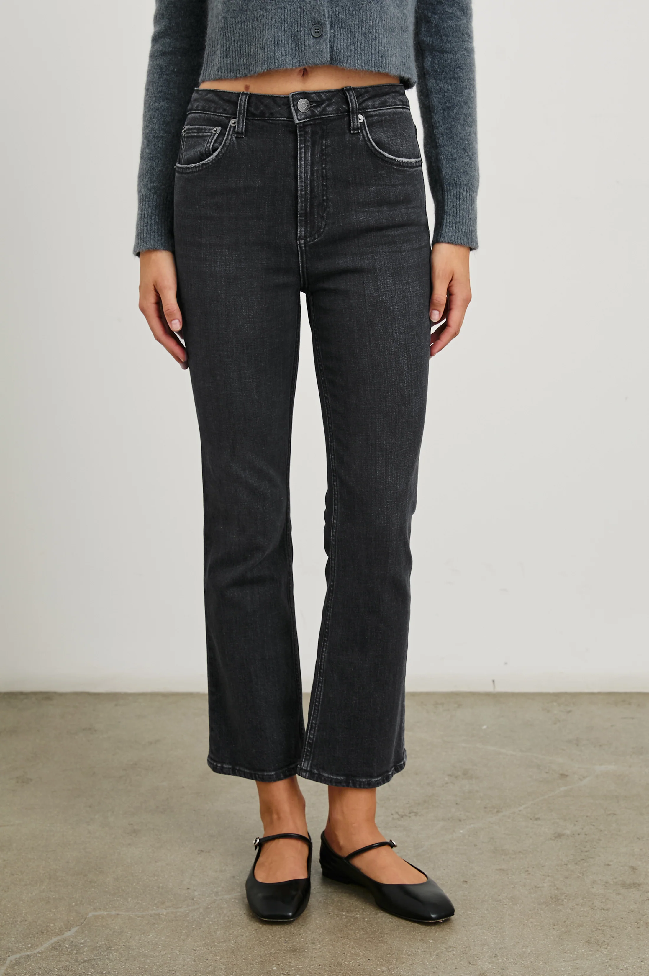 Sunset Crop Slim Fare - Black Pearl