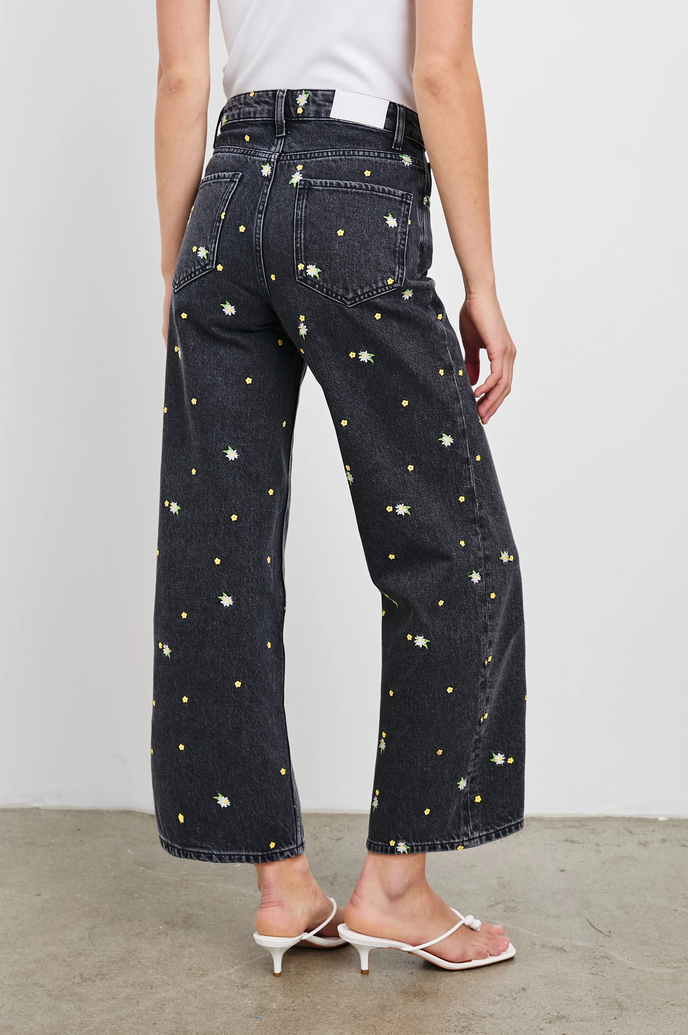 Getty Crop Wide Leg - Ash Black Floral