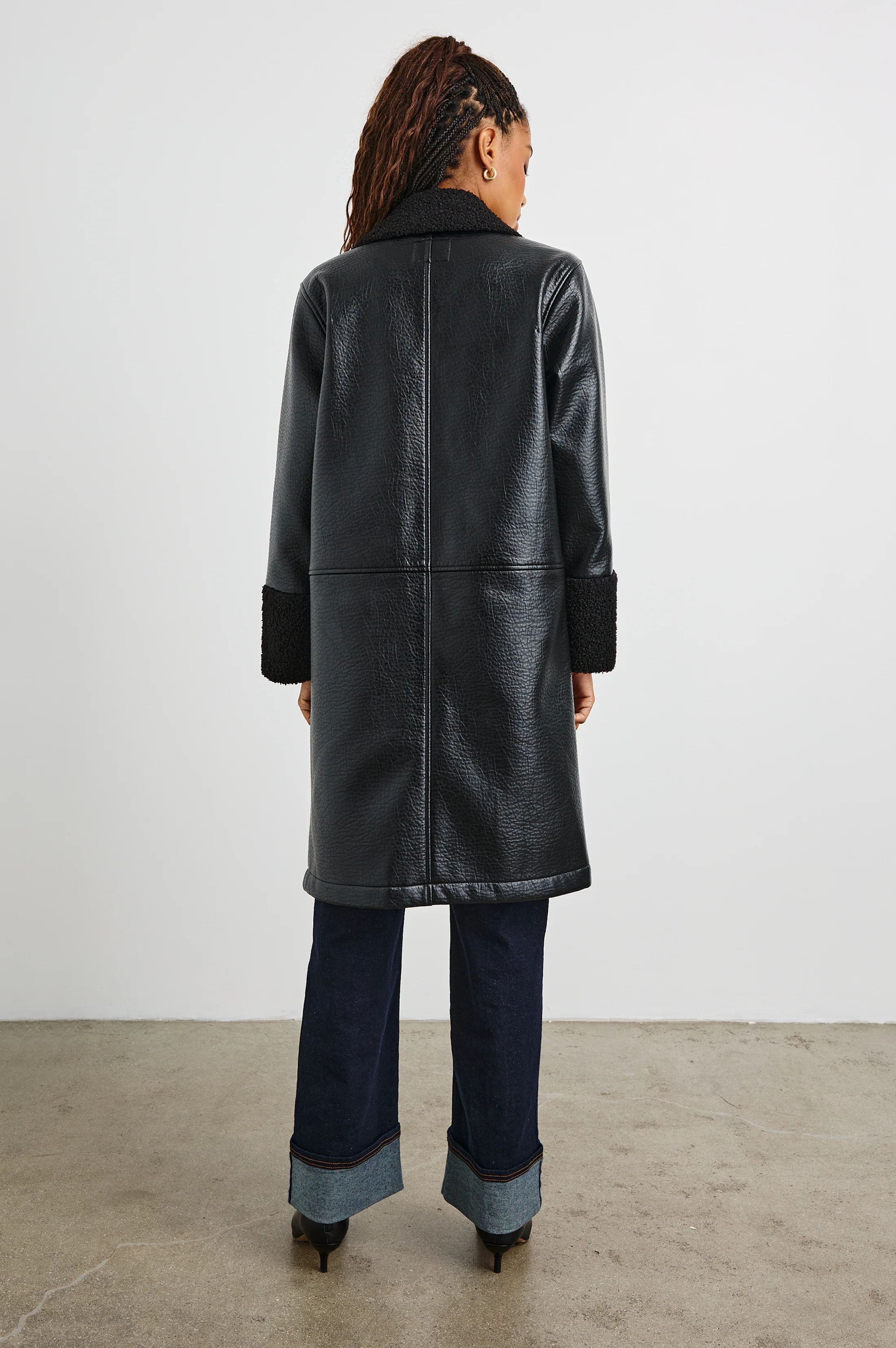 Zodiac Jacket - Black Shearling