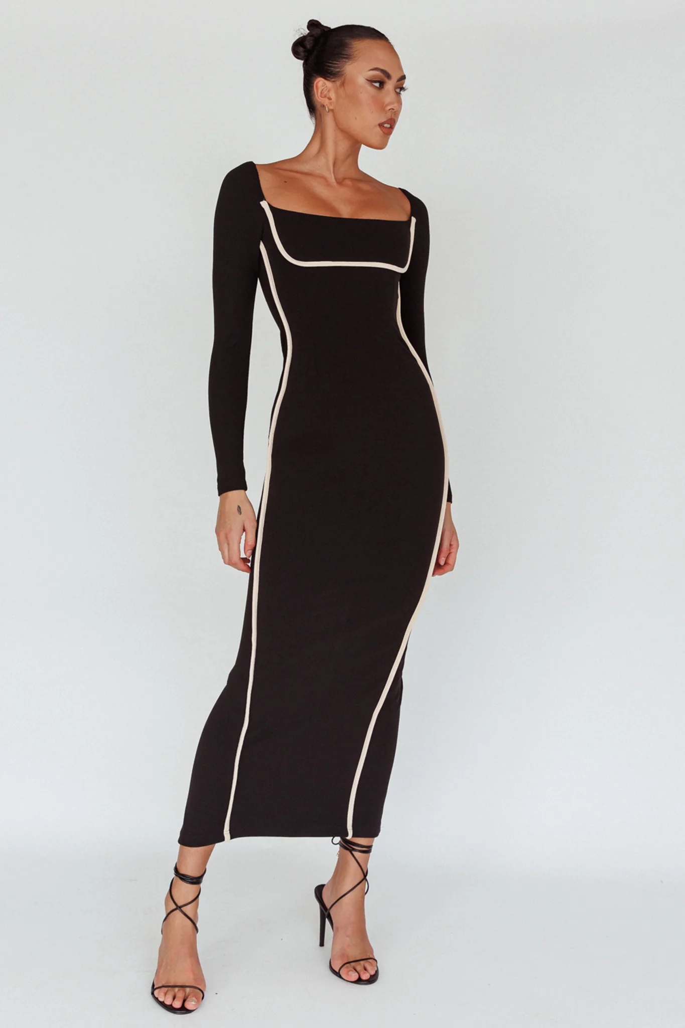 Sunny Coast Long Sleeve Piping Maxi Dress Black