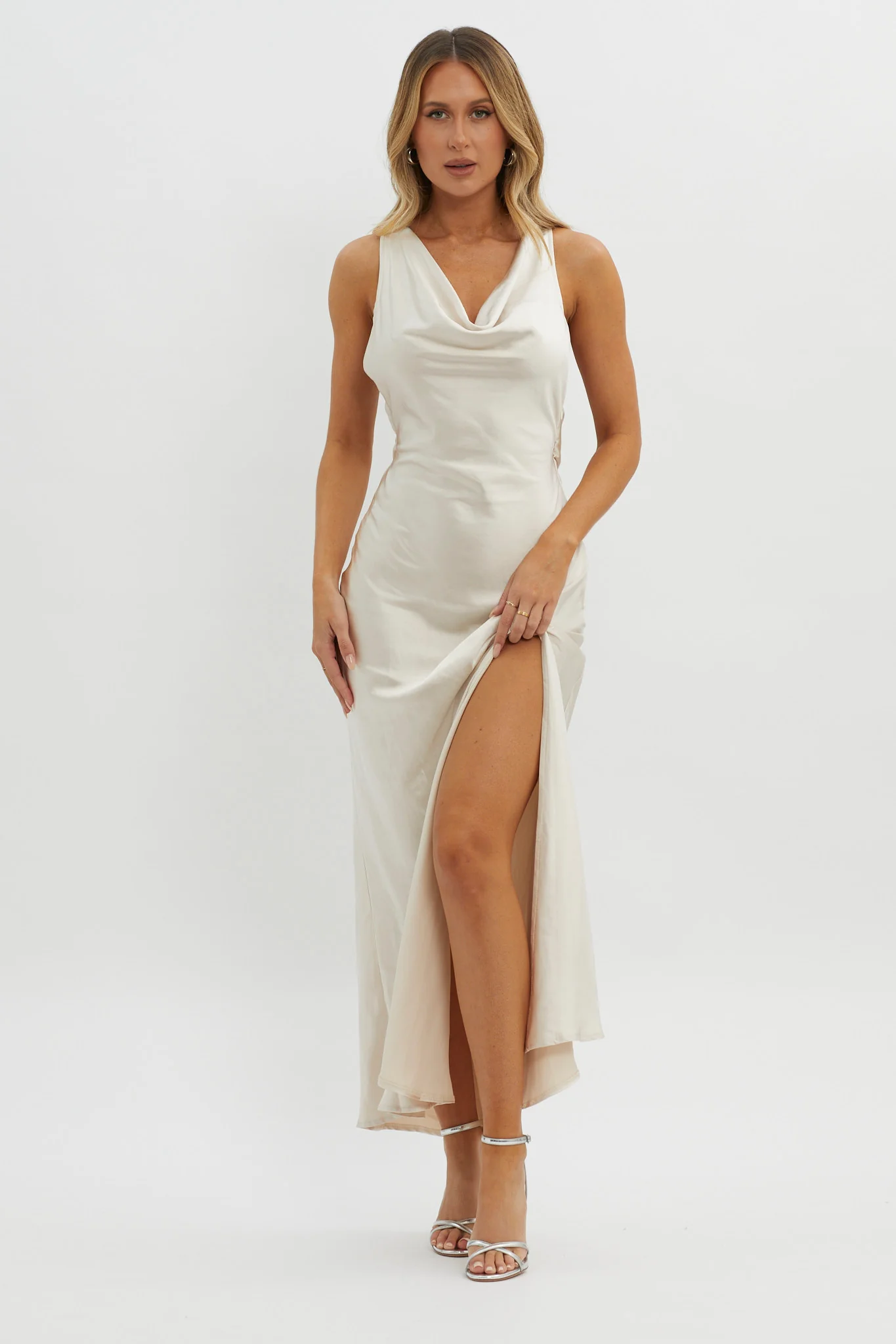 Gwendelynn Floral Back Strap Dress Champagne