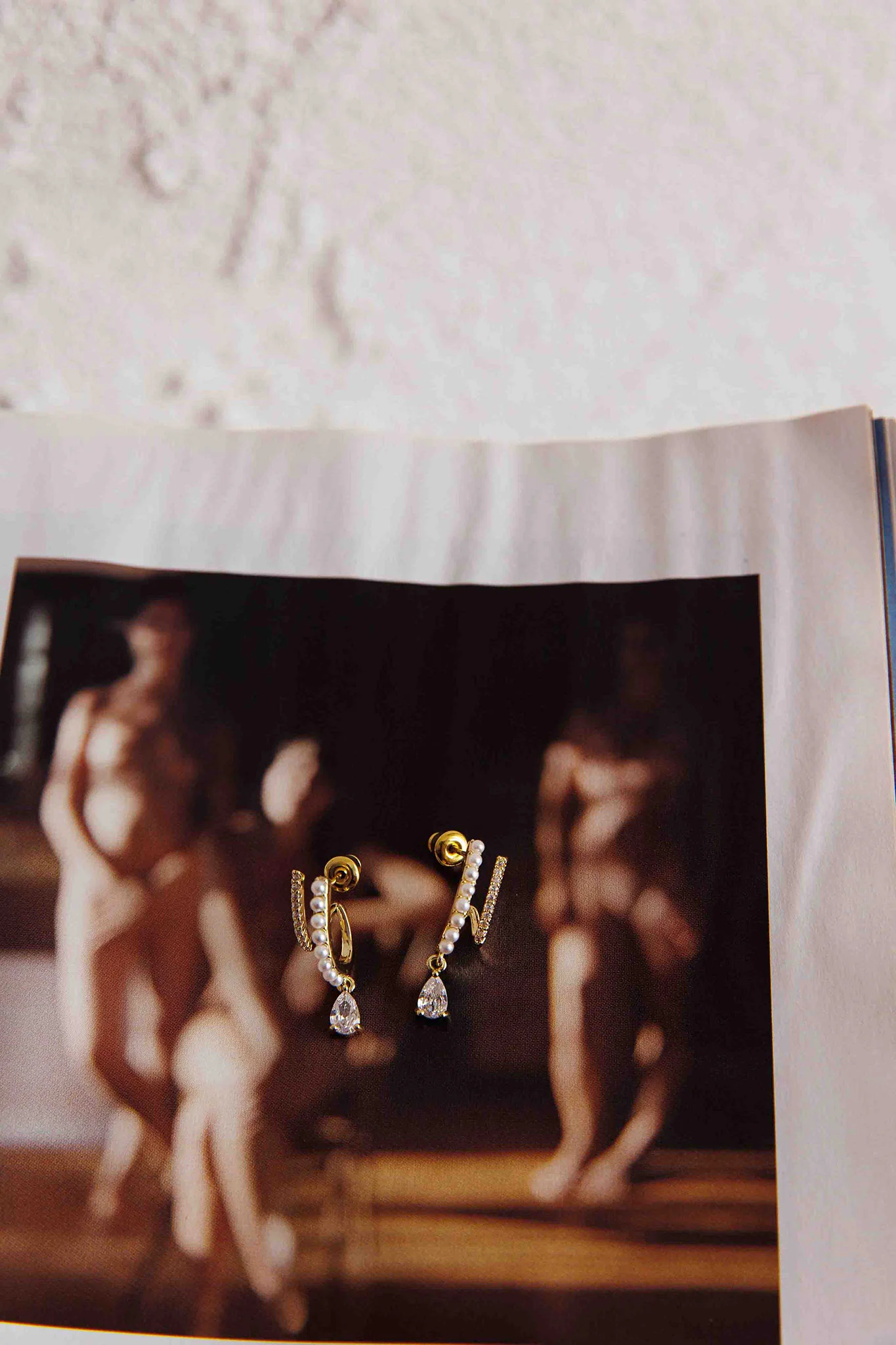 Dawn Double Pierce Illusion Earrings Gold