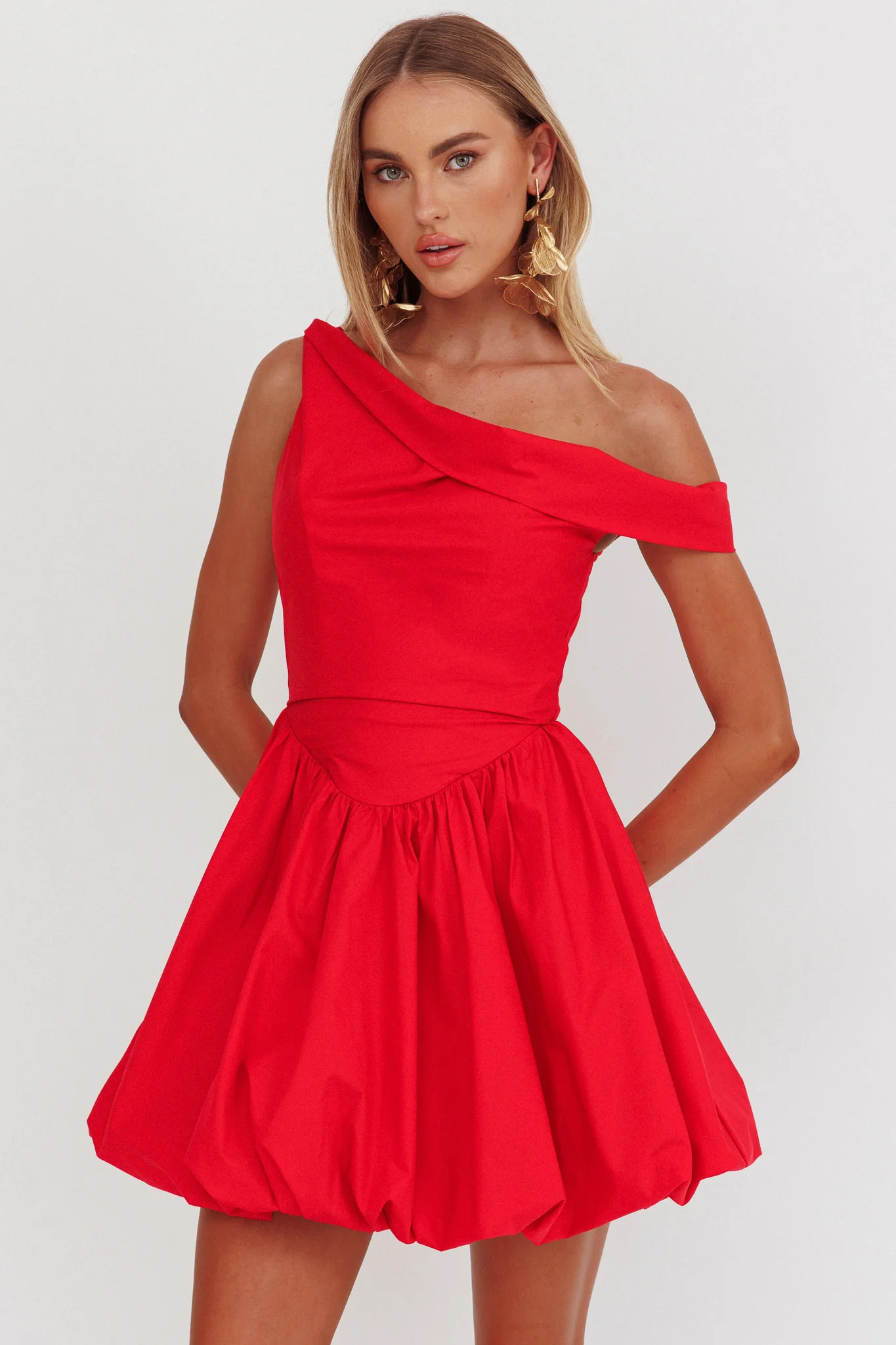 Celinda Asymmetric Neckline Balloon Mini Dress Red