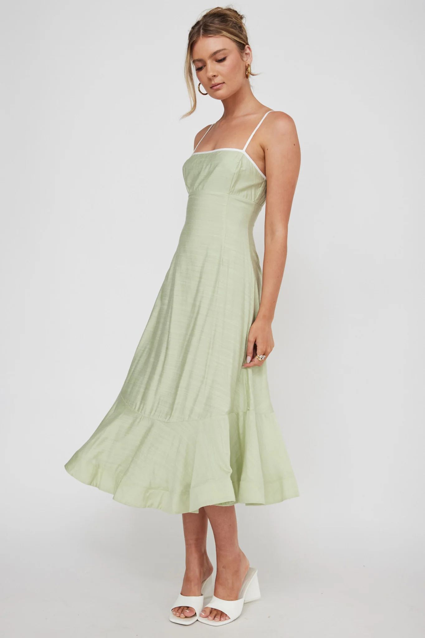 Noni Cami Strap Swing Midi Dress Pistachio