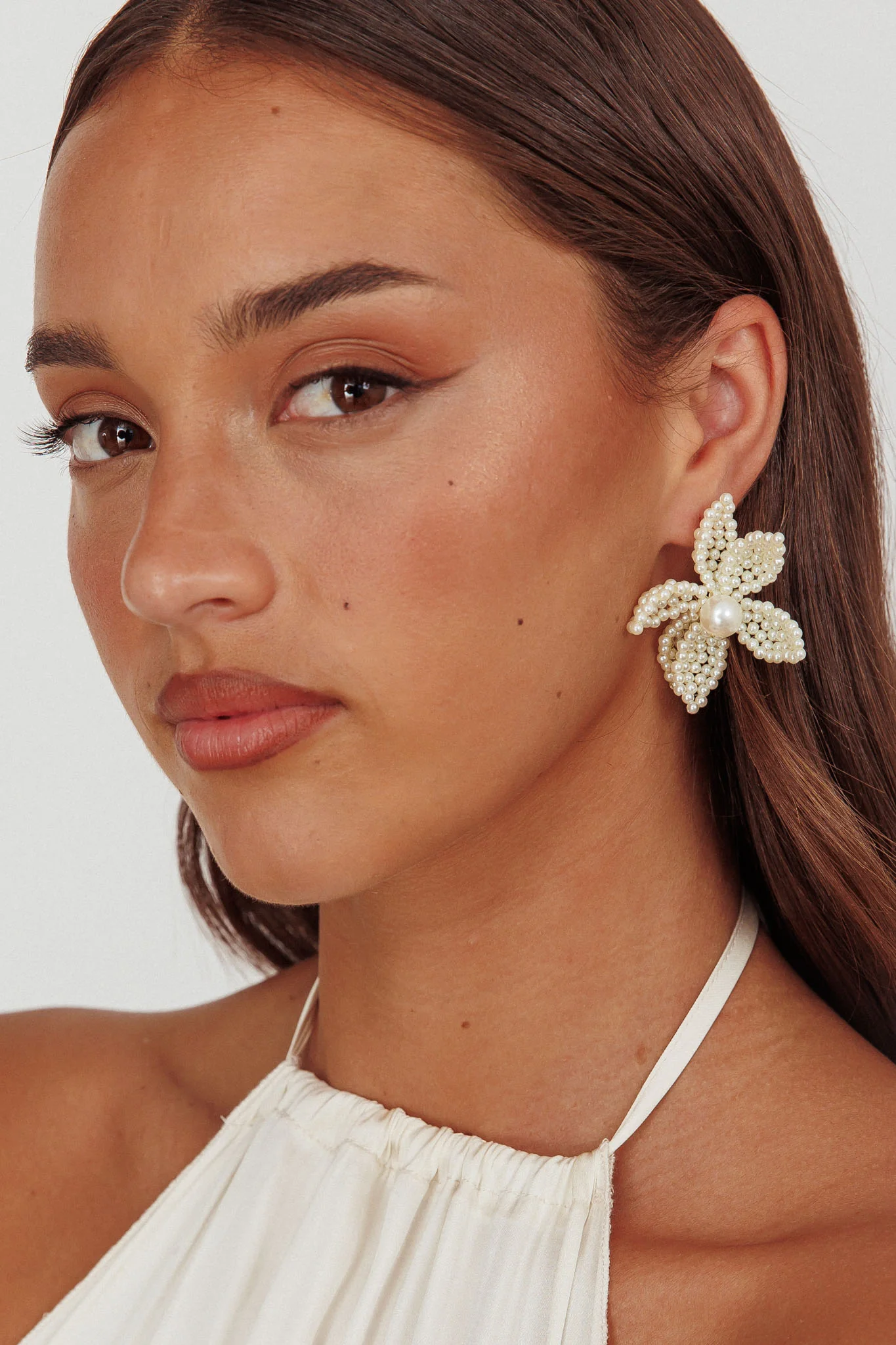 Kaley Flower Earrings Pearl