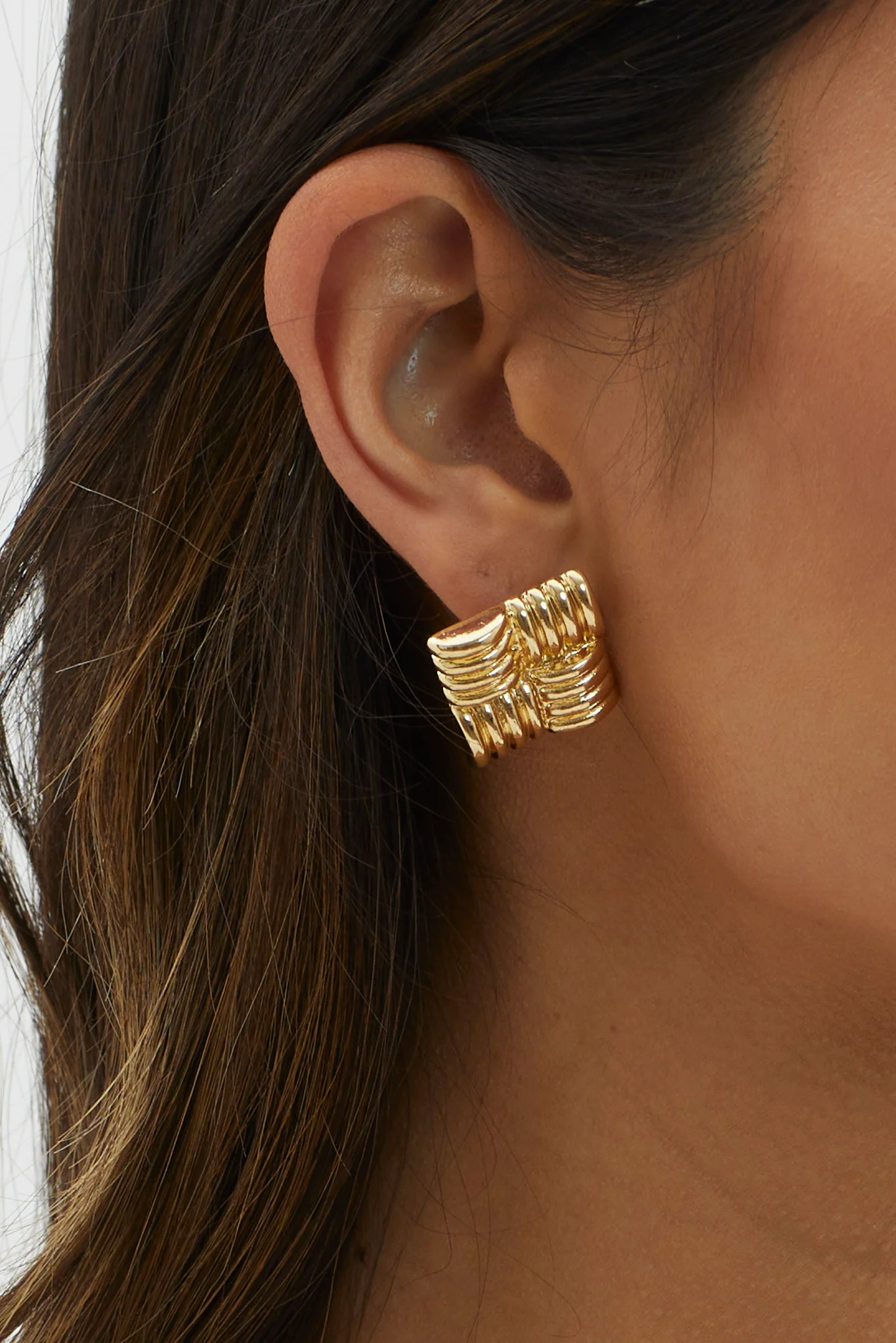 Manhattan Square Ribbed Earrings Gold