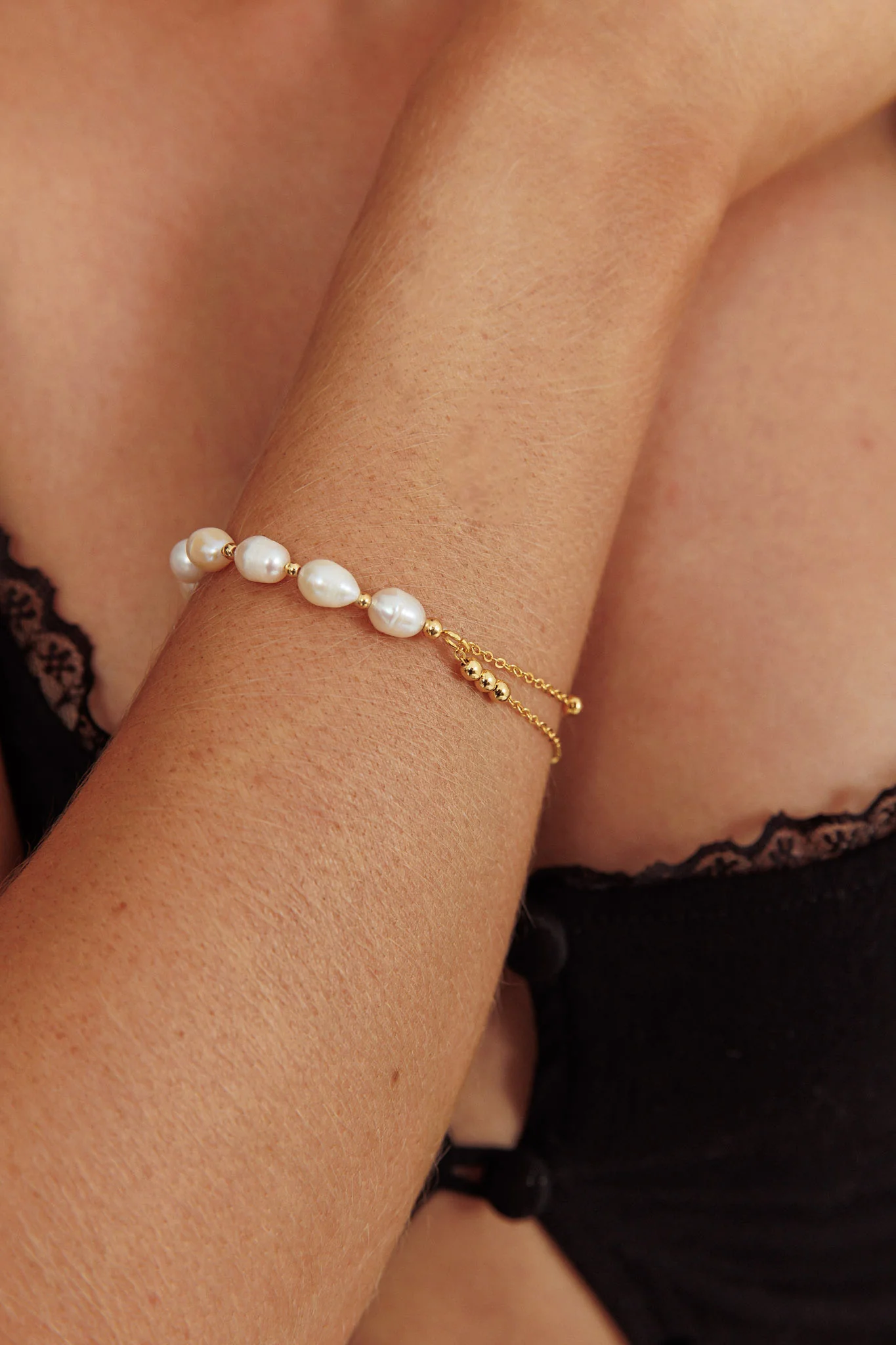 Polaris Freshwater Pearl Double Chain Bracelet Gold