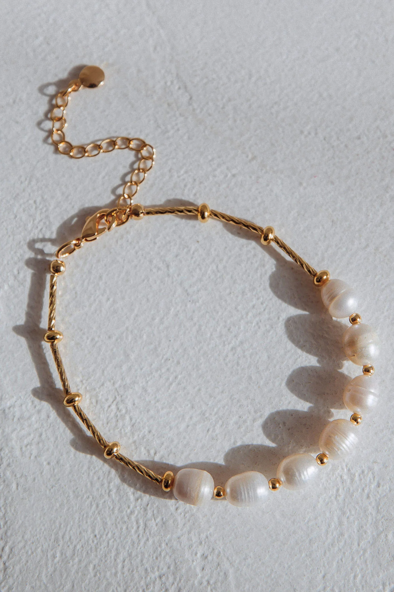 Heartbeat Freshwater Pearl Beaded Chain Bracelet Gold